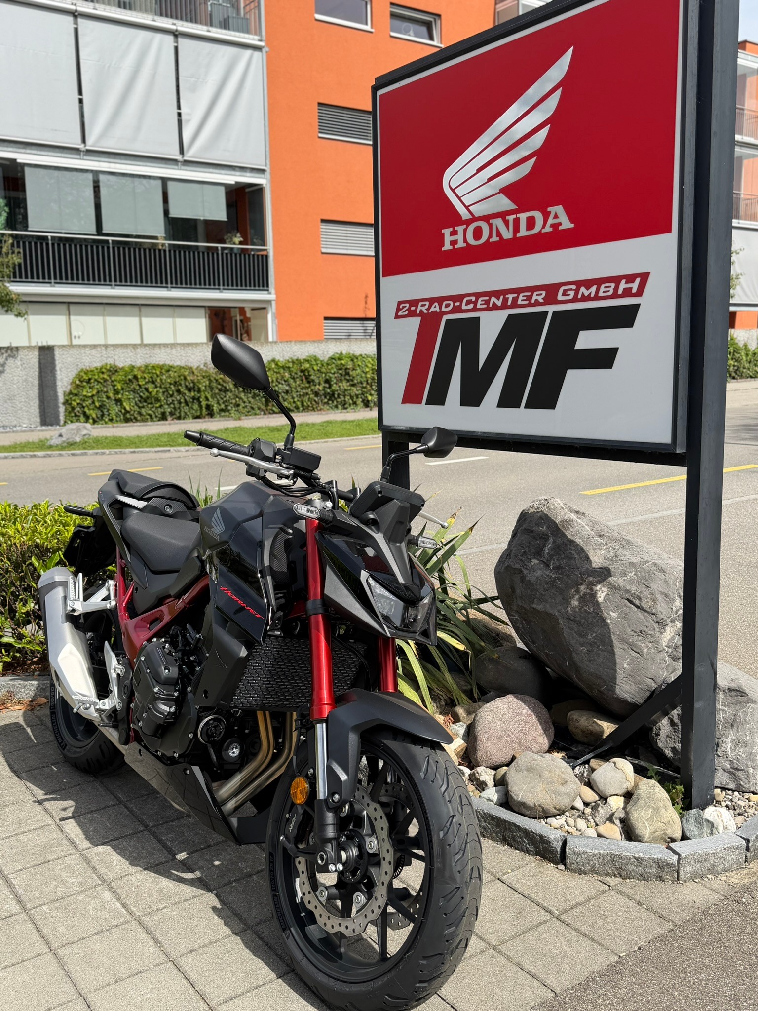 HONDA E CLUTCH VERSION-showroom-element-1