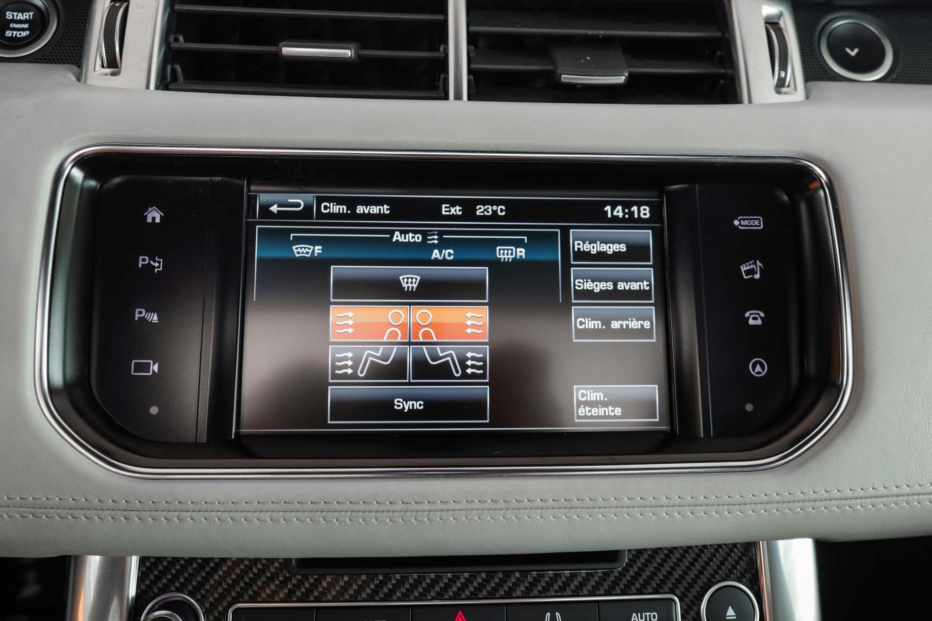 LAND ROVER Range Rover Sport 5.0 V8 SVR Eiger Grey * ACC * Carbone * Attelage-image-17