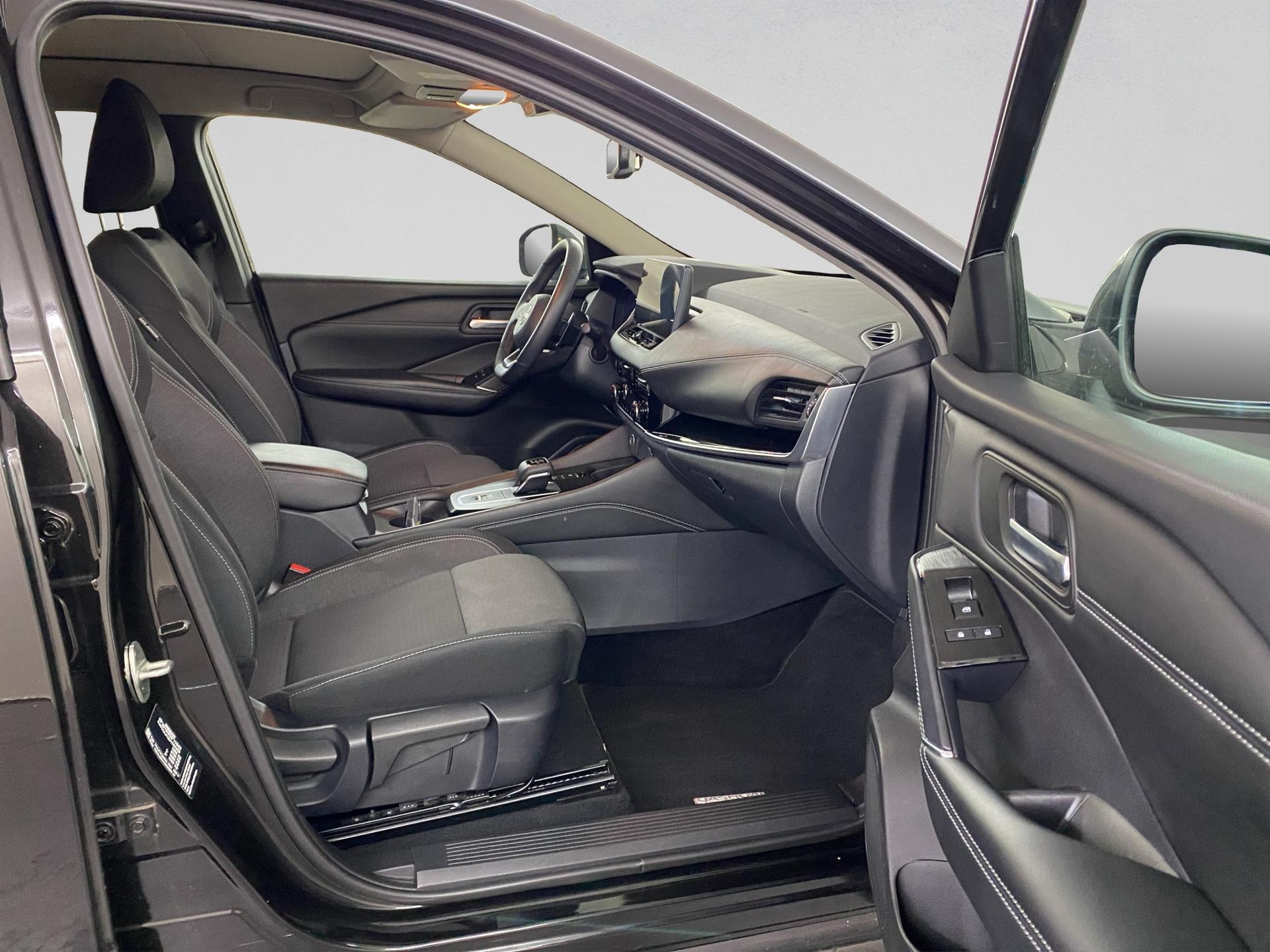 NISSAN Qashqai 1.3 DIG-T MHEV Premiere Edition Xtronic-image-14