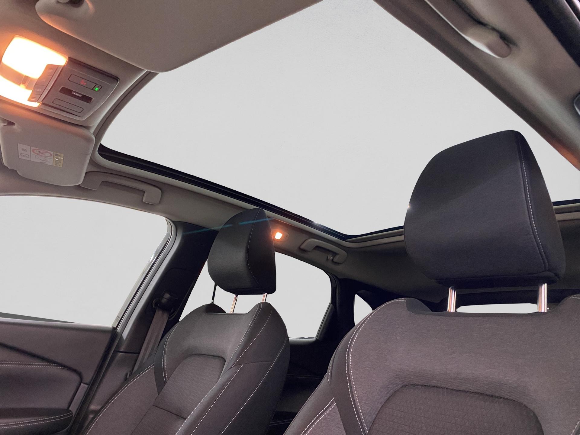 NISSAN Qashqai 1.3 DIG-T MHEV Premiere Edition Xtronic-image-24