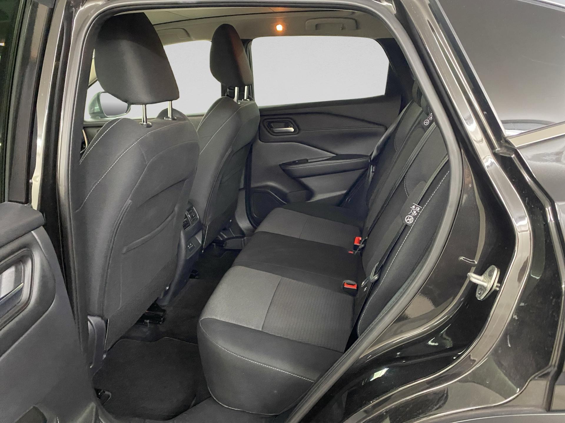 NISSAN Qashqai 1.3 DIG-T MHEV Premiere Edition Xtronic-image-12