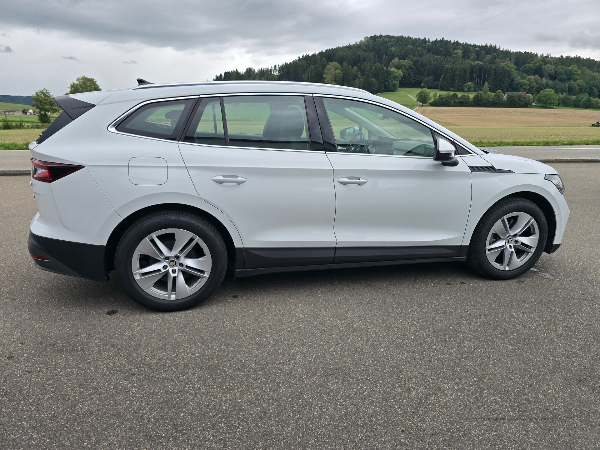 SKODA Enyaq iV 80-image-4