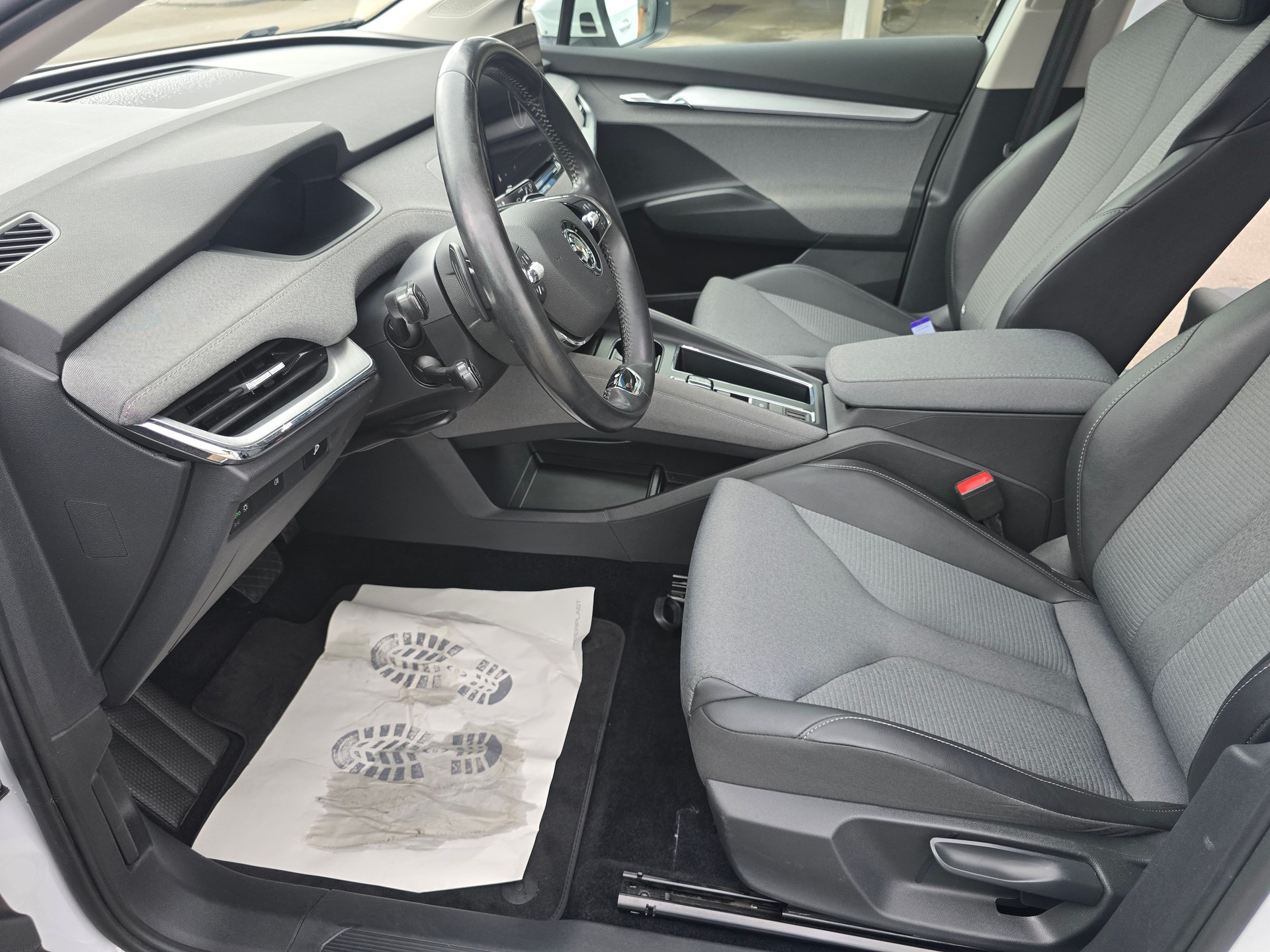 SKODA Enyaq iV 80-image-7