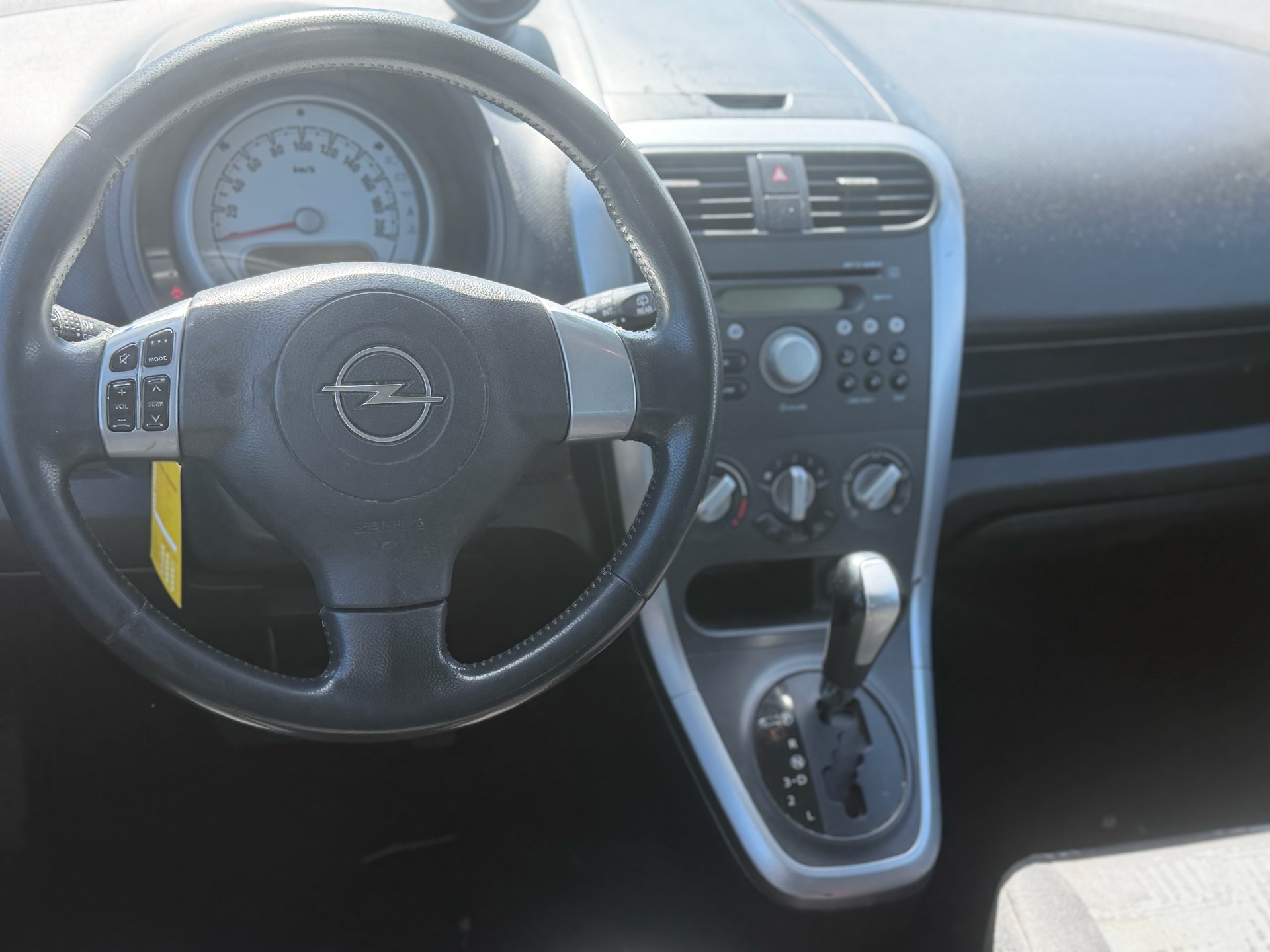 OPEL Agila 1.2 Enjoy Automatic-image-12