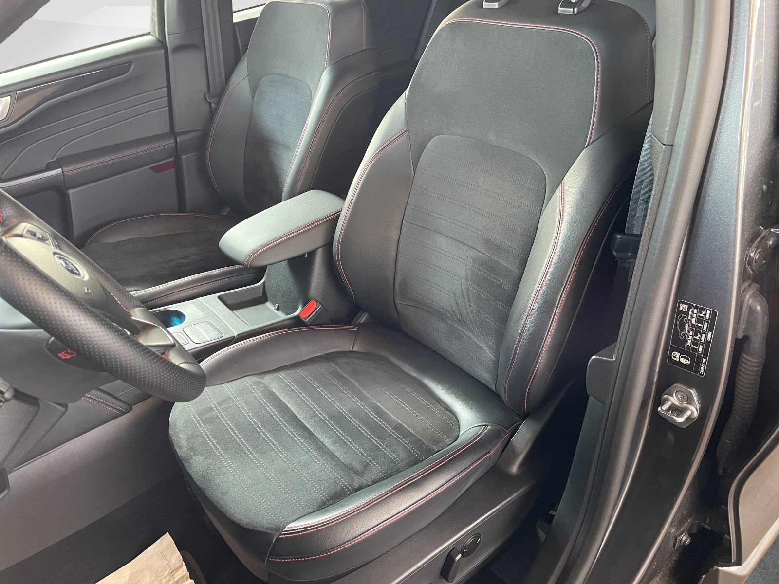FORD Kuga 2.5 Hybrid ST-Line X 4x4 *1%LEASING*-image-10