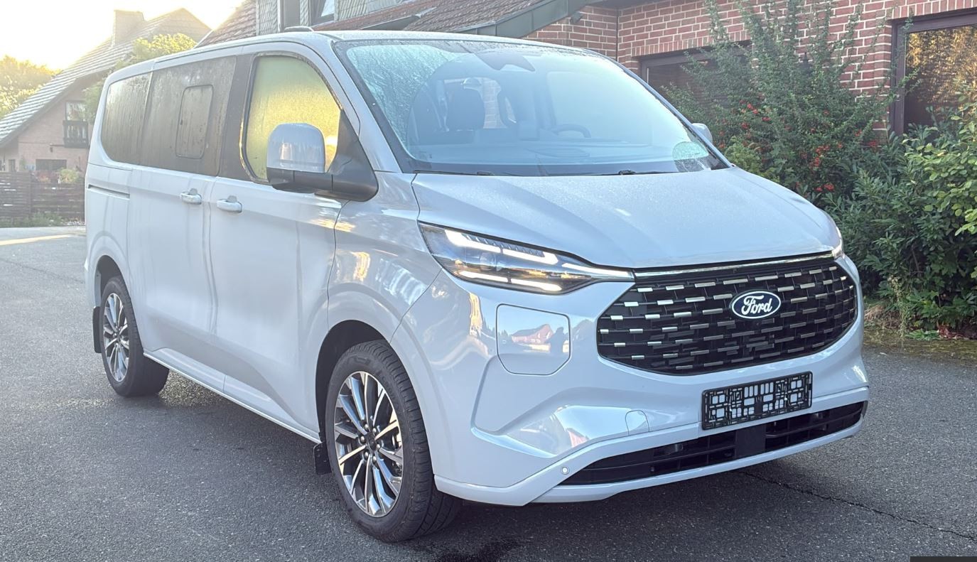 FORD Tourneo Bus 340 L1H1 PHEV TitaniumX Fancy-Grau