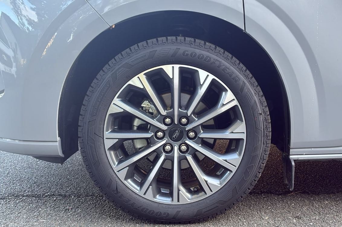 FORD Tourneo Bus 340 L1H1 PHEV TitaniumX Fancy-Grau-image-5