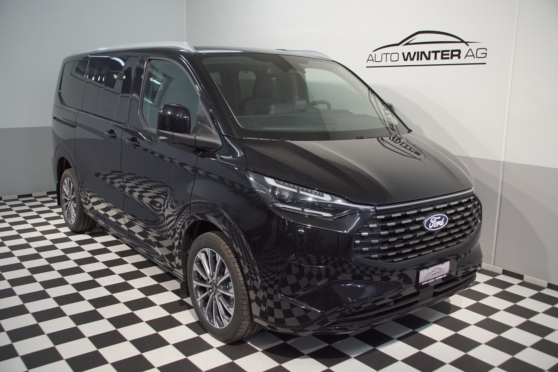 FORD Tourneo Bus 340 L1H1 PHEV TitaniumX