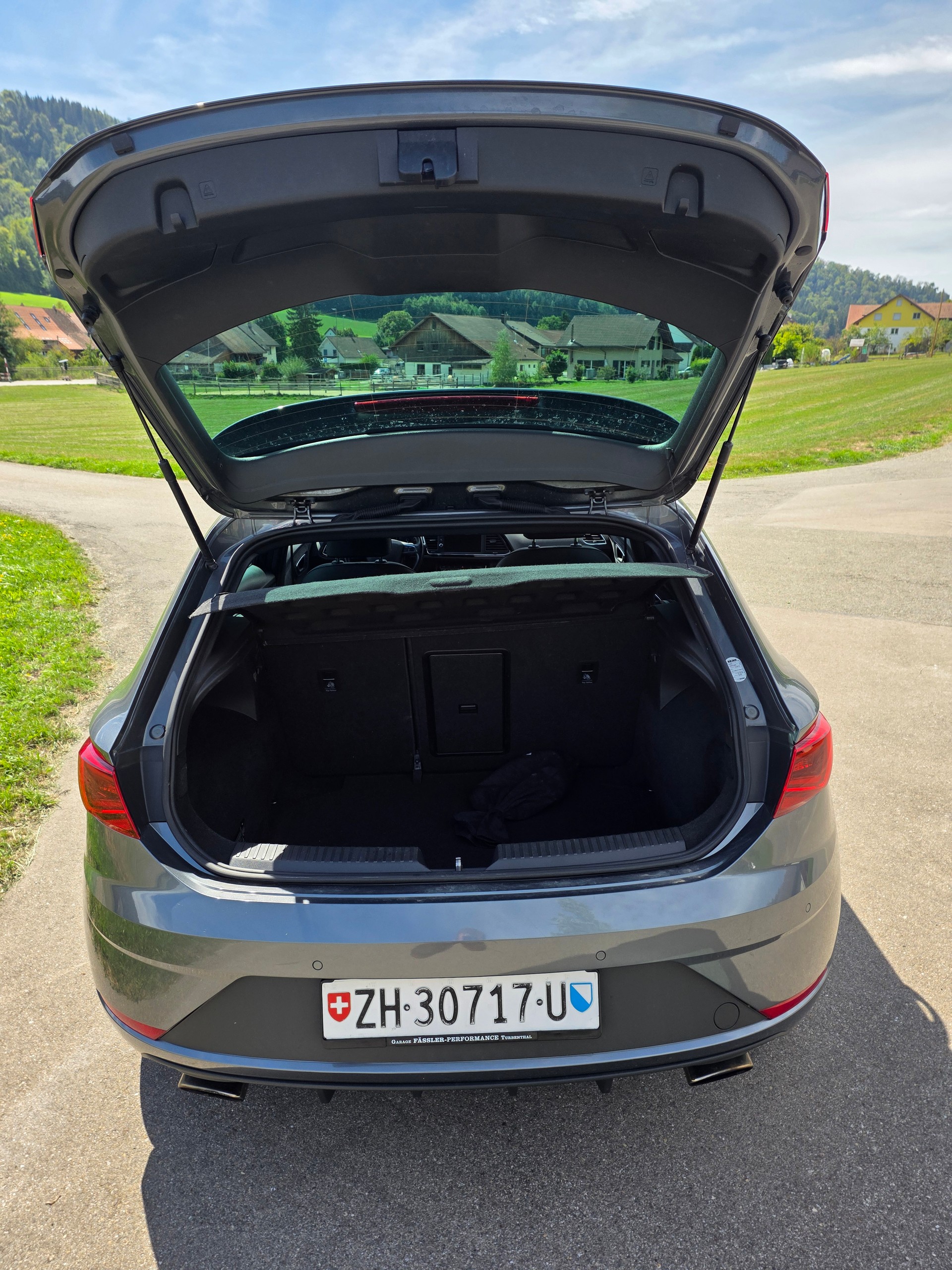 SEAT Leon 2.0 TSI Cupra R DSG-image-4
