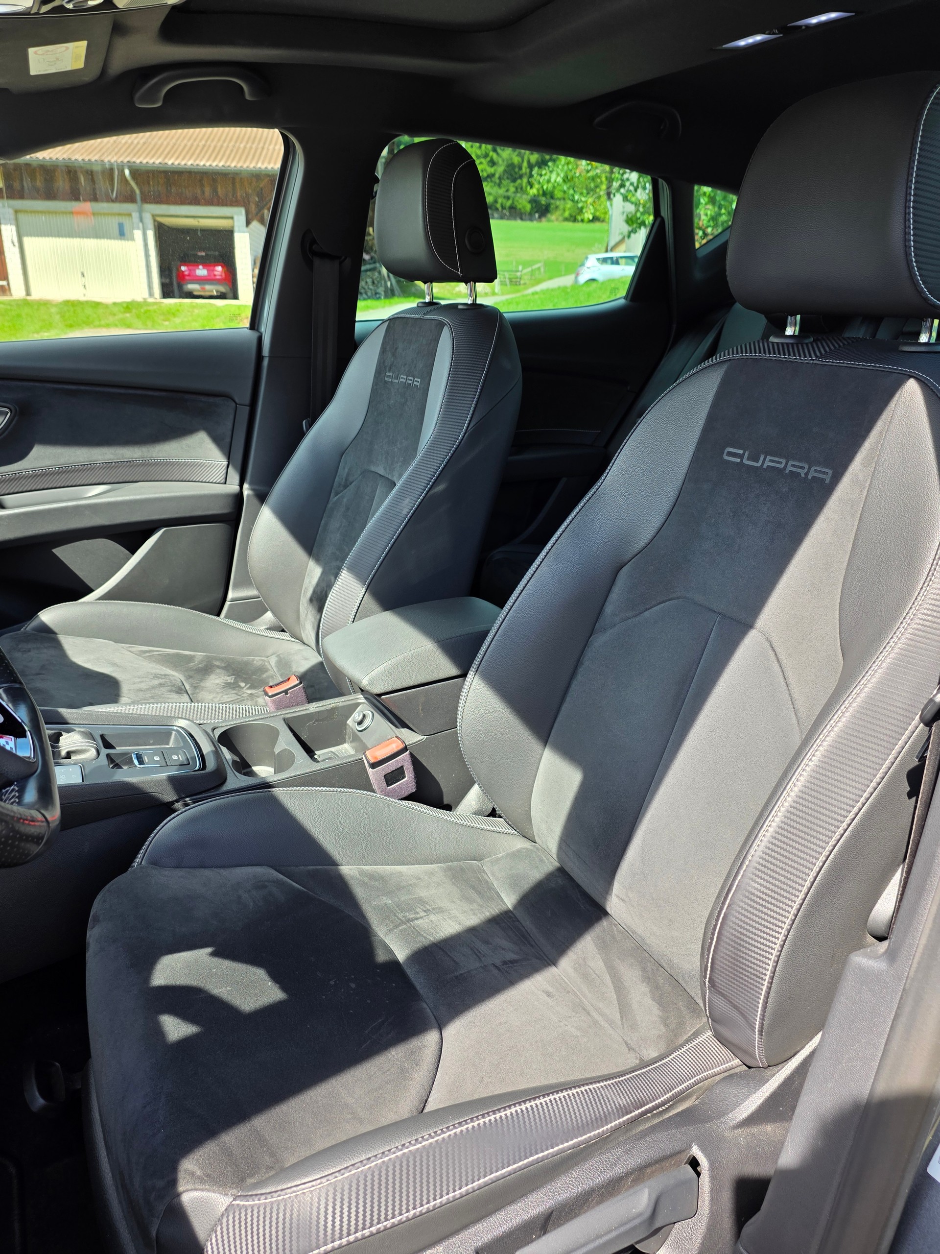 SEAT Leon 2.0 TSI Cupra R DSG-image-10