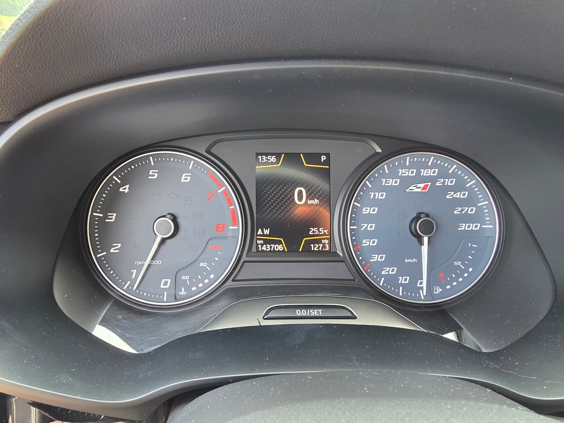 SEAT Leon 2.0 TSI Cupra R DSG-image-9