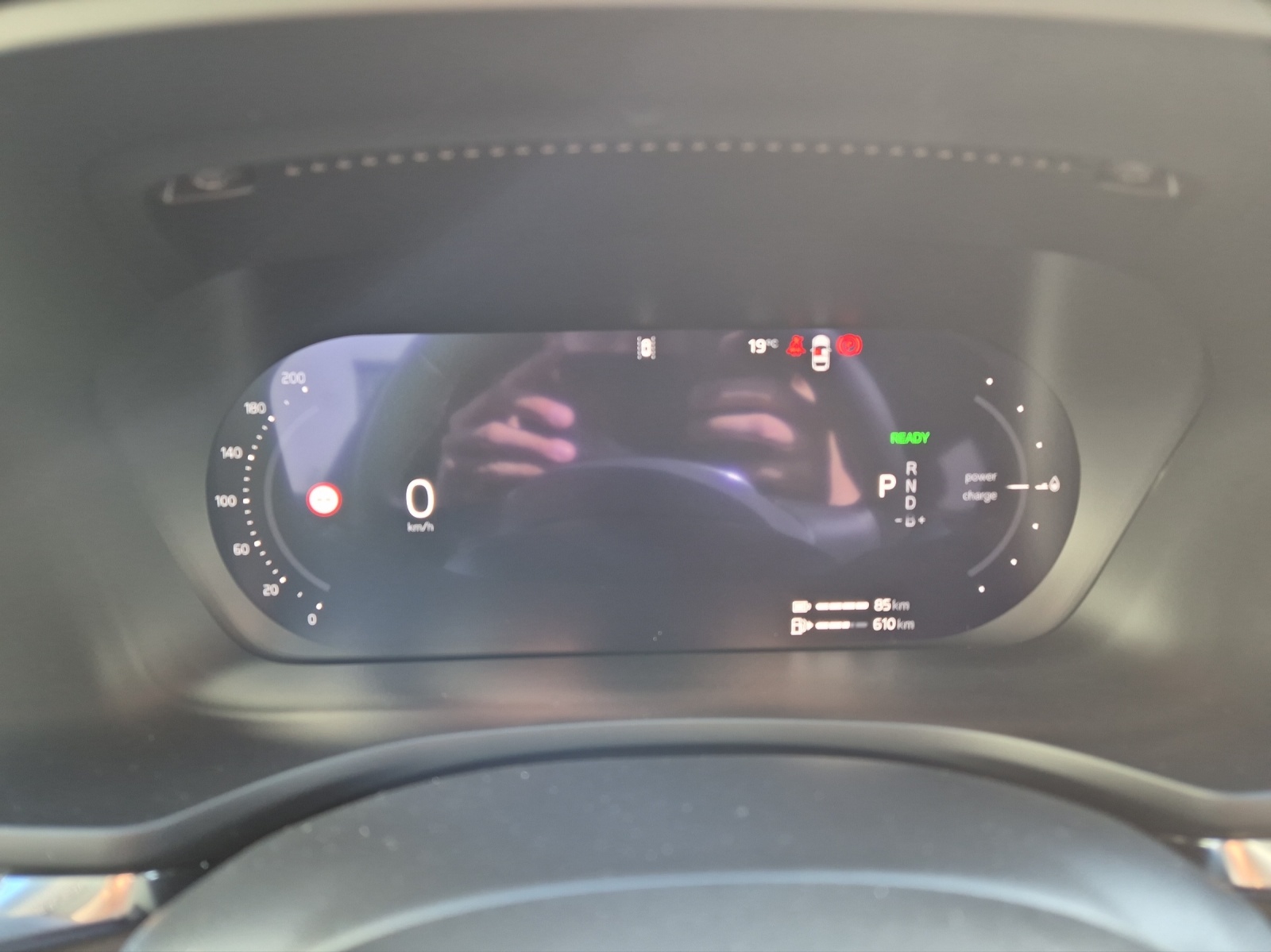 VOLVO V60 2.0 T6 TE Ultra Dark eAWD-image-12