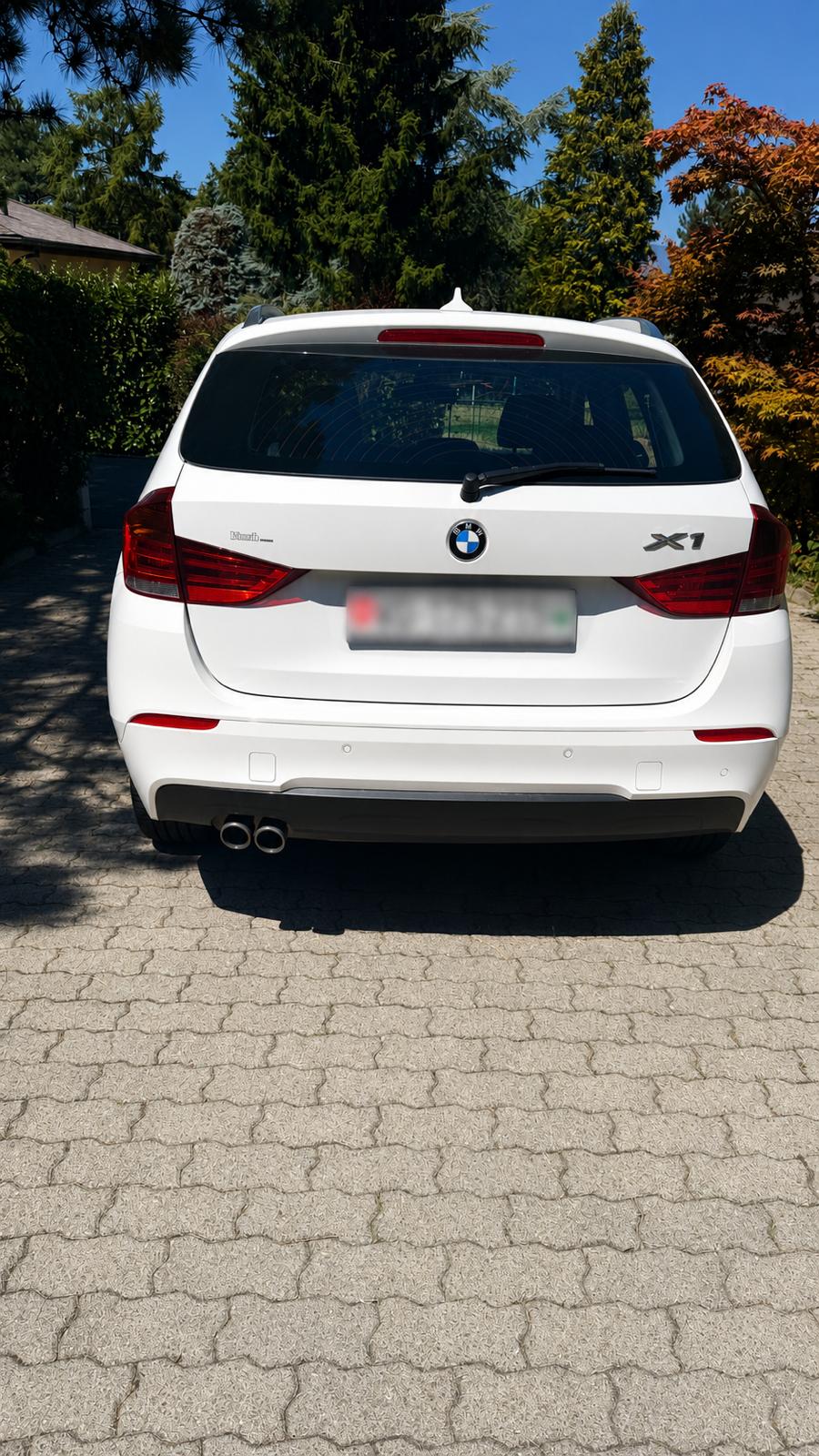 BMW 20i xDrive-image-2