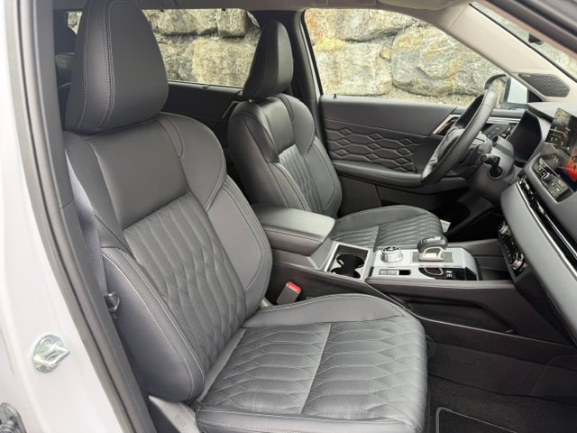 MITSUBISHI Outlander 2.4 PHEV Instyle 4WD Automatic-image-7