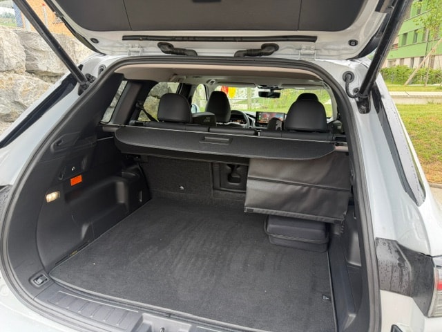 MITSUBISHI Outlander 2.4 PHEV Instyle 4WD Automatic-image-6