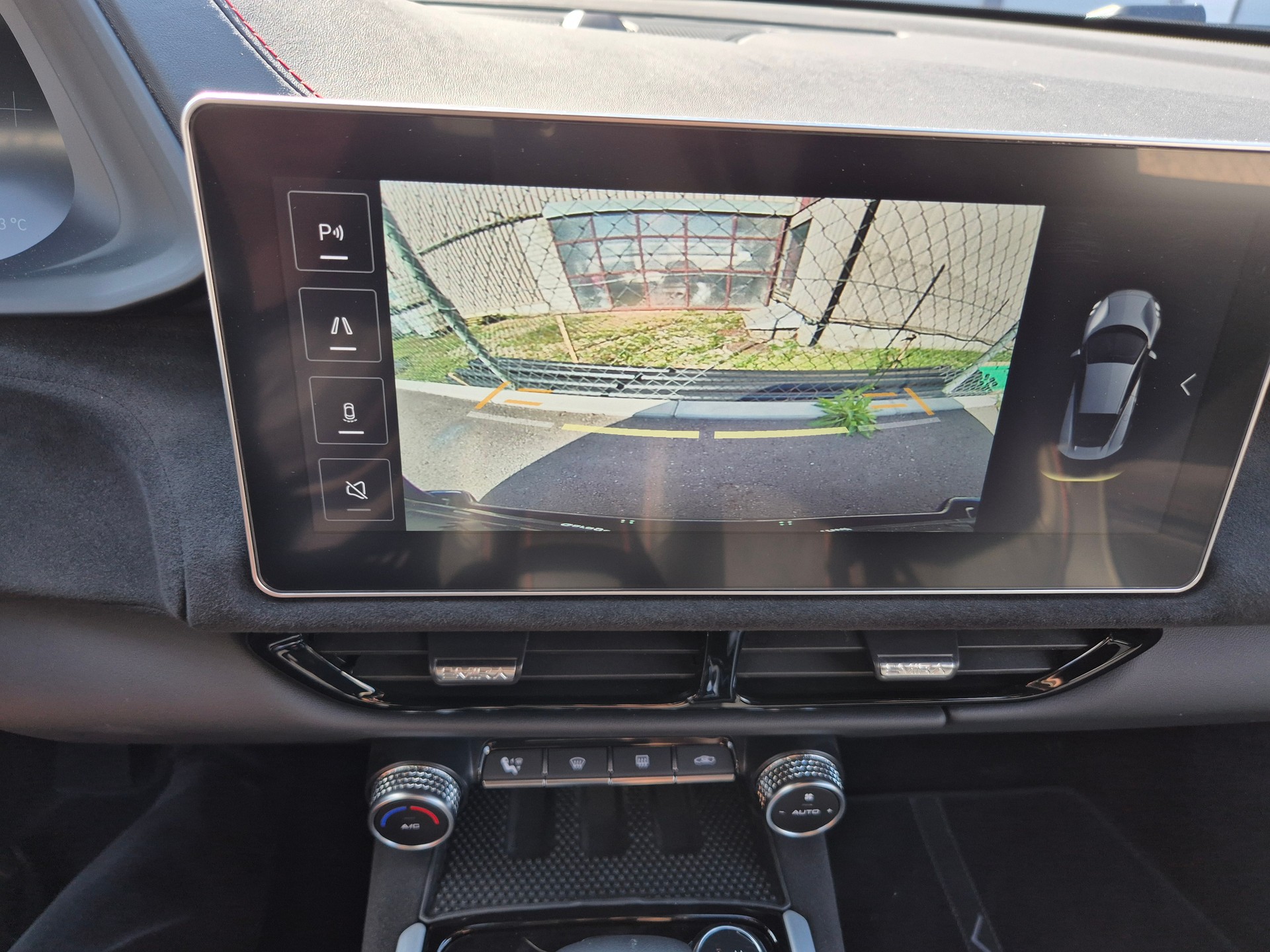 LOTUS Emira i4 AMG First Edition-image-11