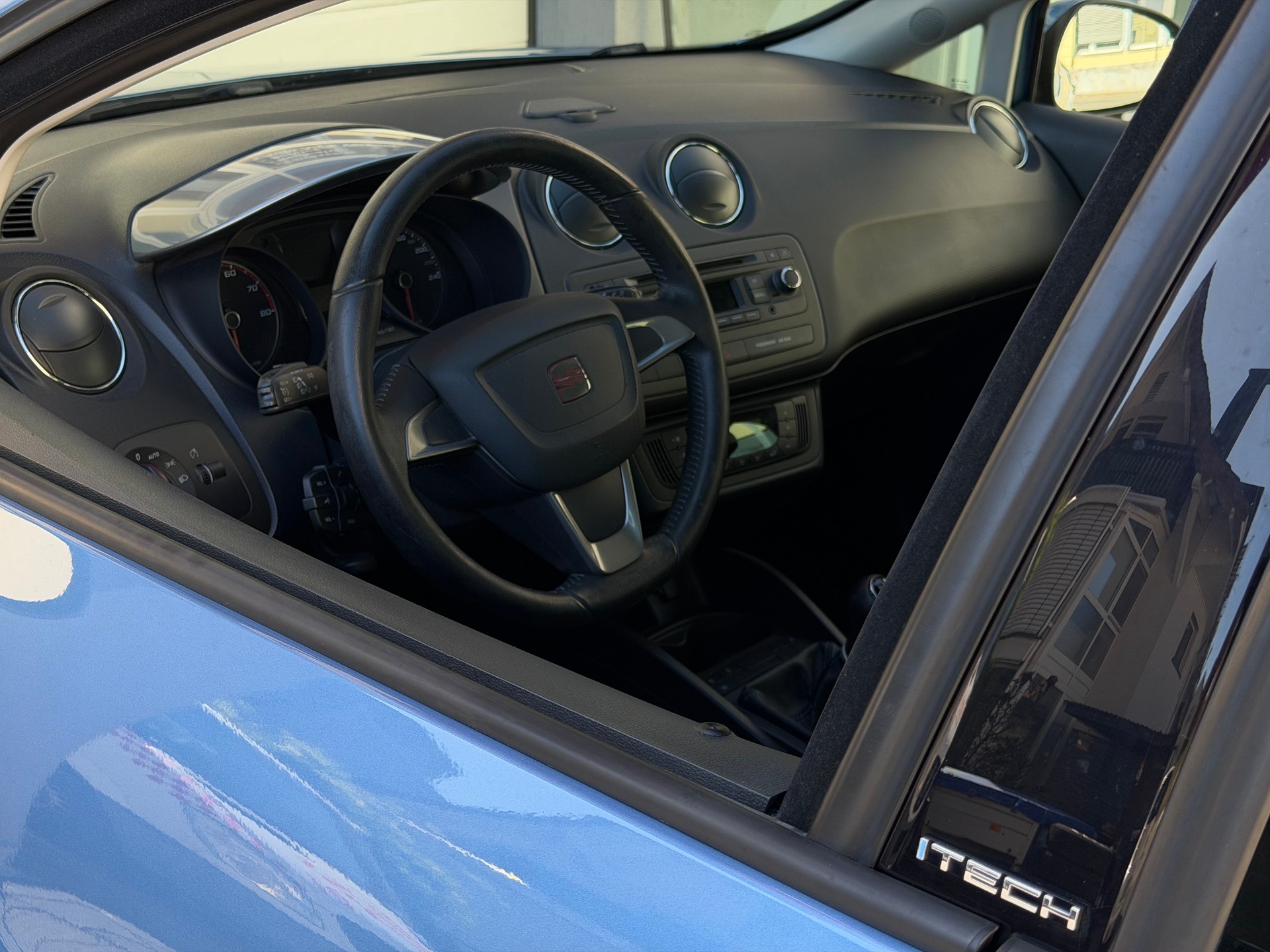 SEAT Ibiza 1.2 TSI Style ITECH*Frisch ab MFK&Service*8-Fach Räder* Top gepflegtes CH-FHZ*-image-9