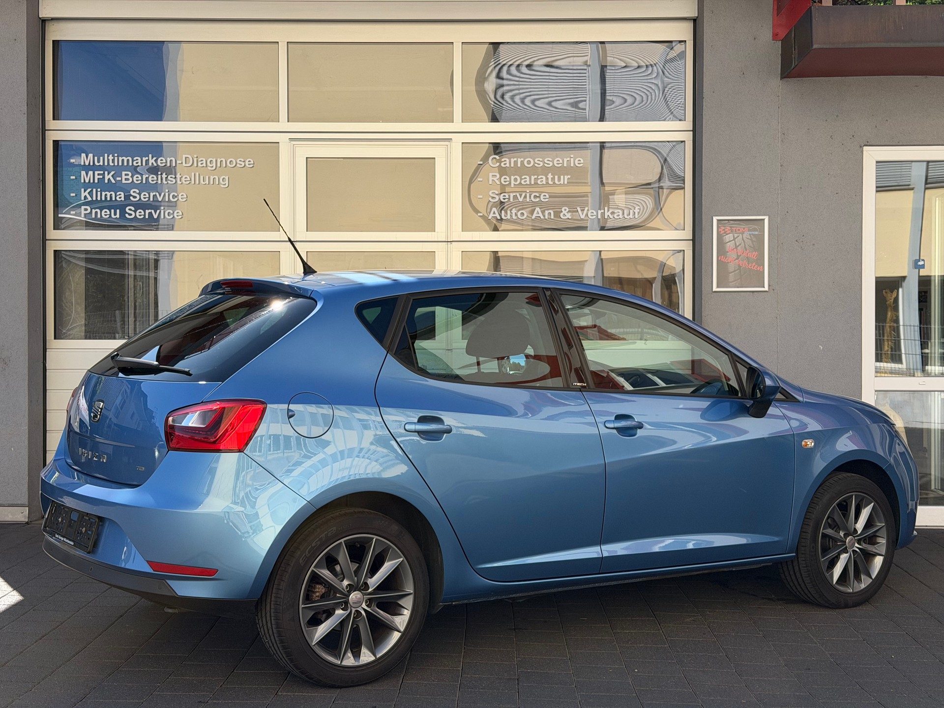 SEAT Ibiza 1.2 TSI Style ITECH*Frisch ab MFK&Service*8-Fach Räder* Top gepflegtes CH-FHZ*-image-6