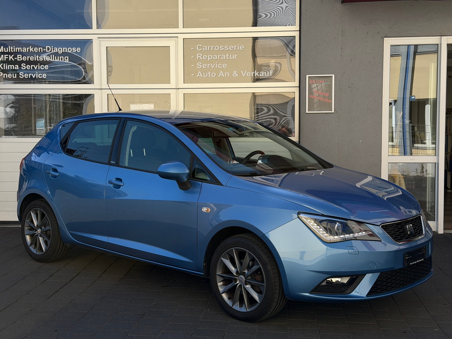 SEAT Ibiza 1.2 TSI Style ITECH*Frisch ab MFK&Service*8-Fach Räder* Top gepflegtes CH-FHZ*-image-4
