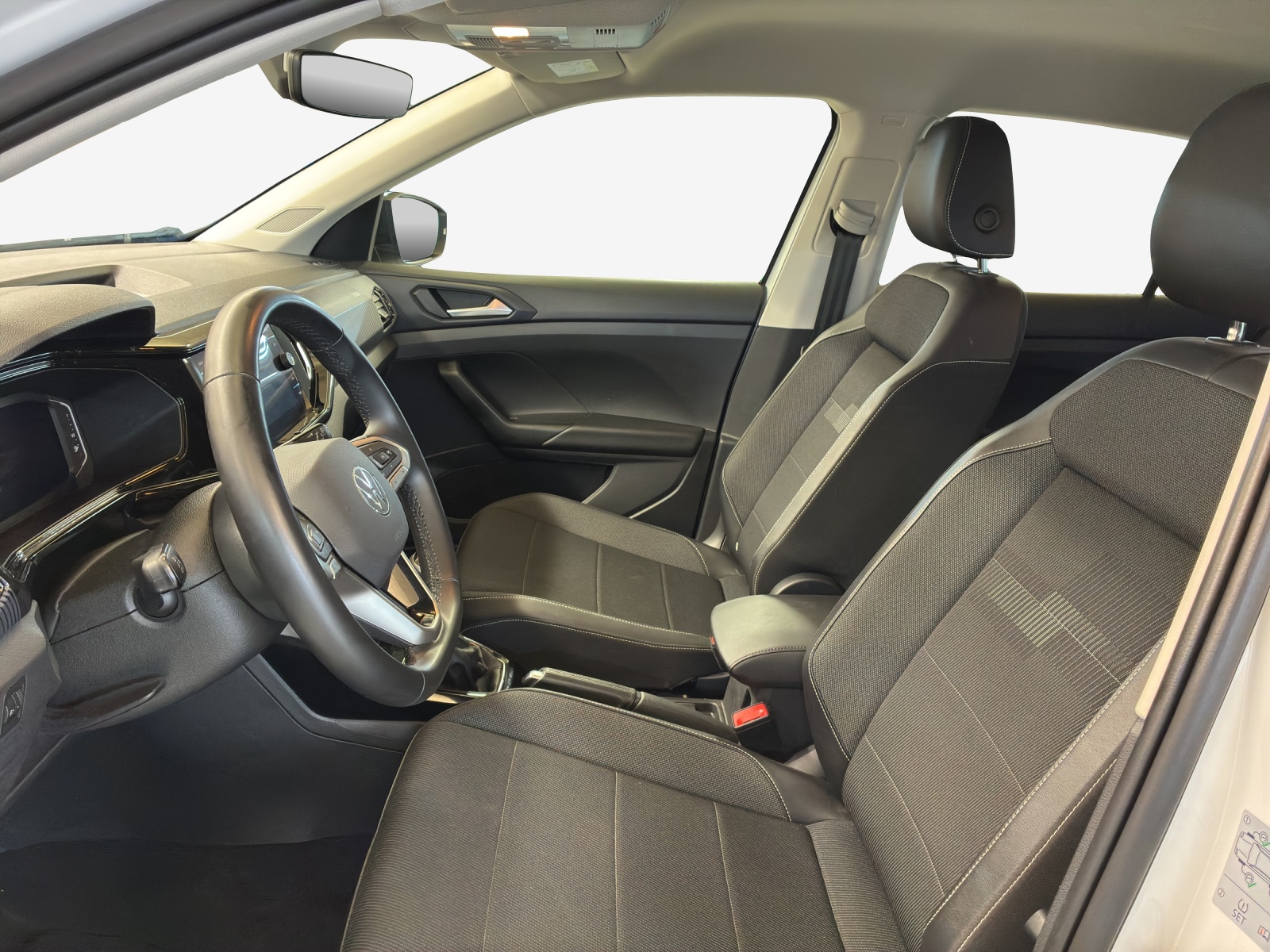 VW T-Cross 1.0 TSI Life-image-7