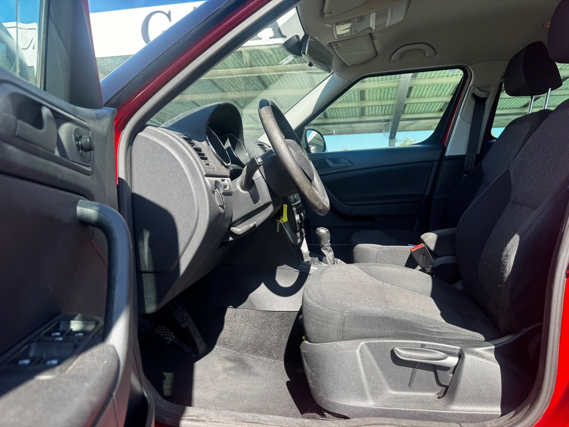 SKODA Yeti 1.8 TSI L&K 4x4-image-9