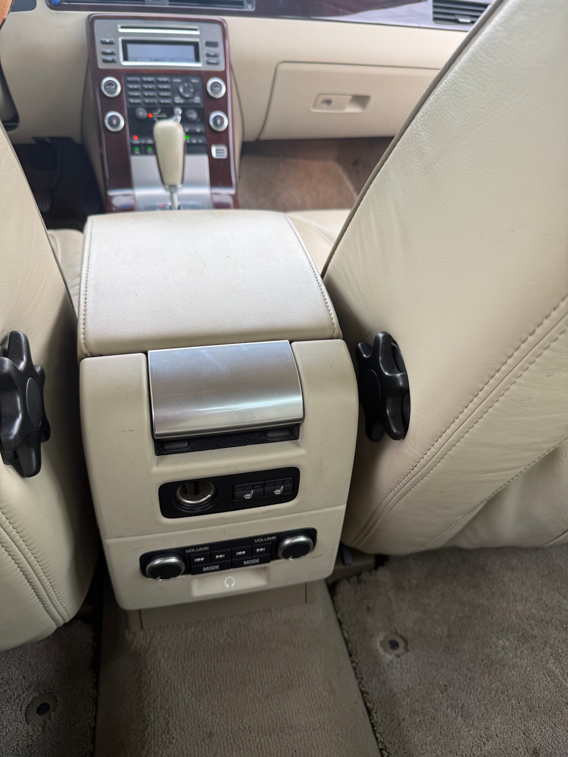 VOLVO S80 D5 AWD EXECUTIVE Geartronic-image-13