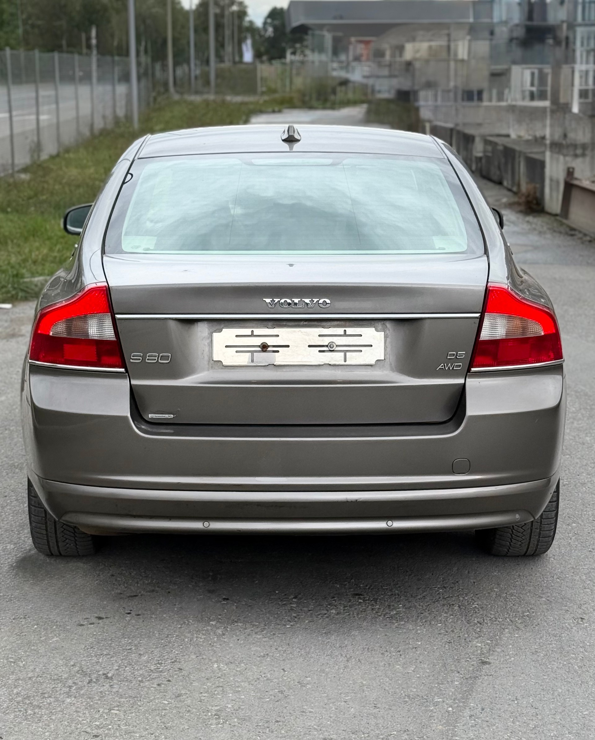 VOLVO S80 D5 AWD EXECUTIVE Geartronic-image-4