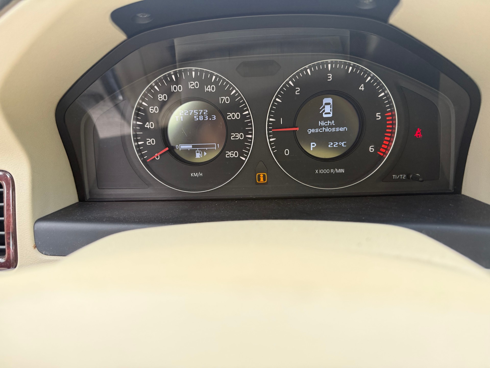 VOLVO S80 D5 AWD EXECUTIVE Geartronic-image-8