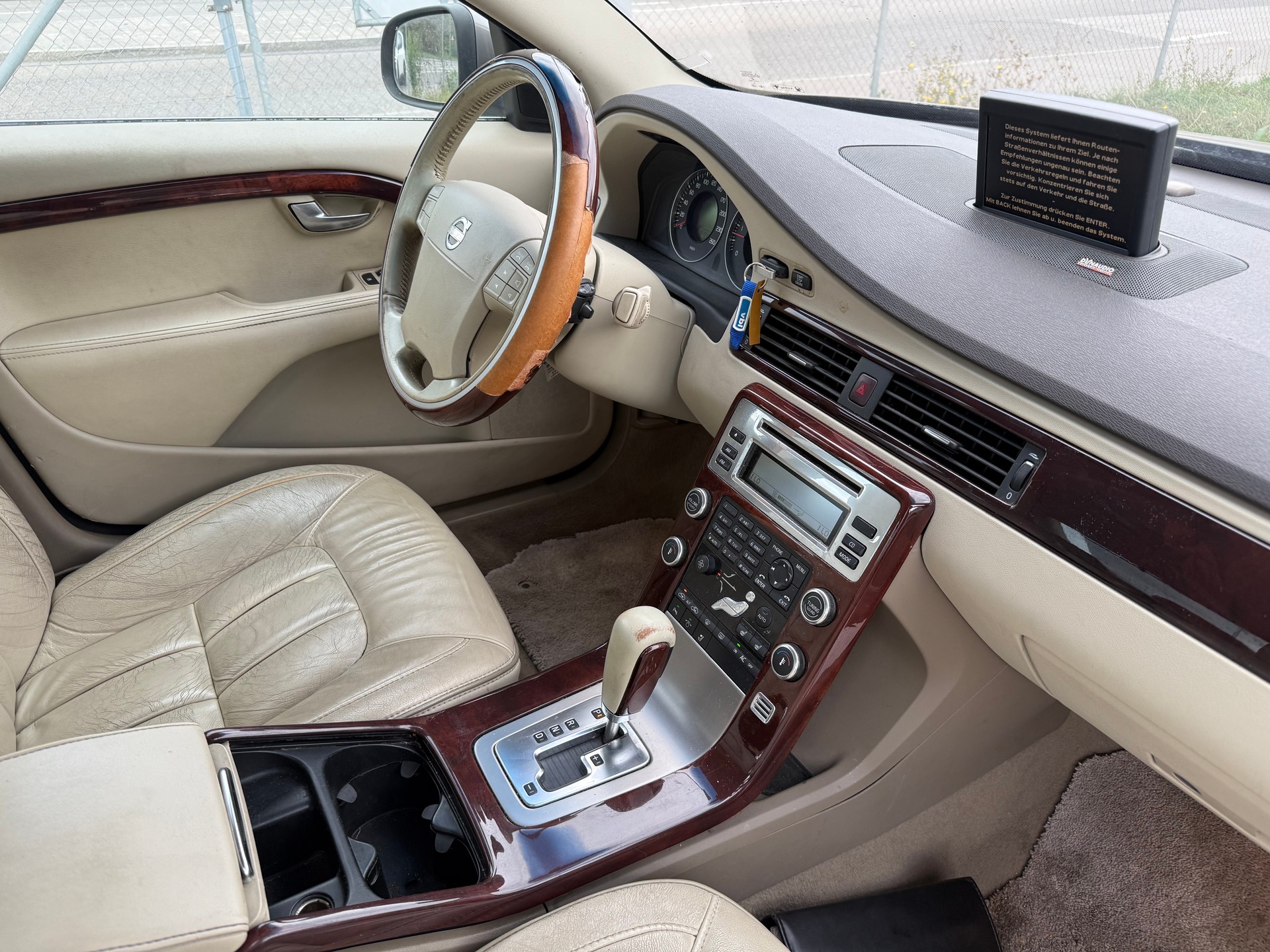 VOLVO S80 D5 AWD EXECUTIVE Geartronic-image-10
