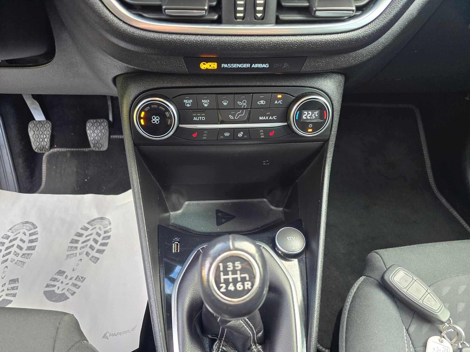 FORD Fiesta 1.0 SCTi Titanium-image-22