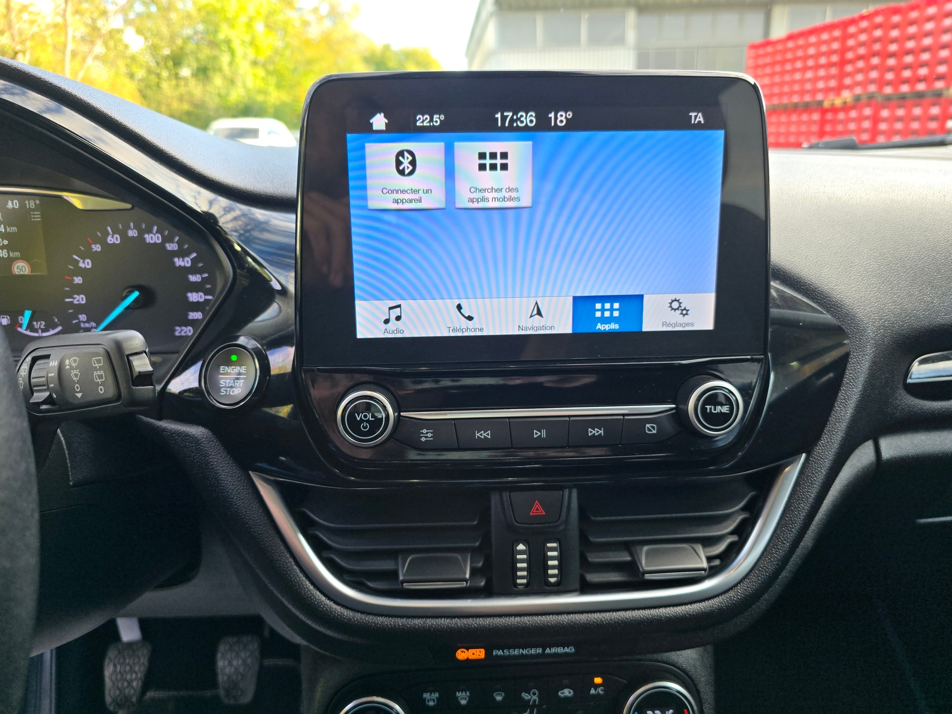 FORD Fiesta 1.0 SCTi Titanium-image-24