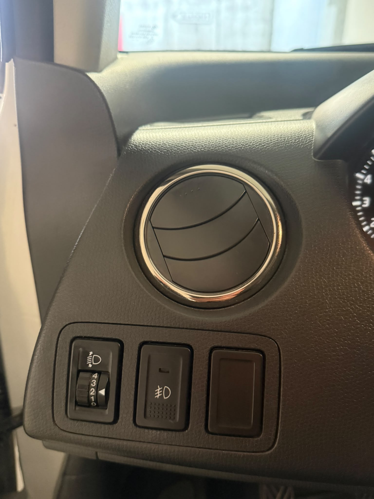SUZUKI Swift 1.3i 16V GL Top Piz Sulai LE 4x4-image-12
