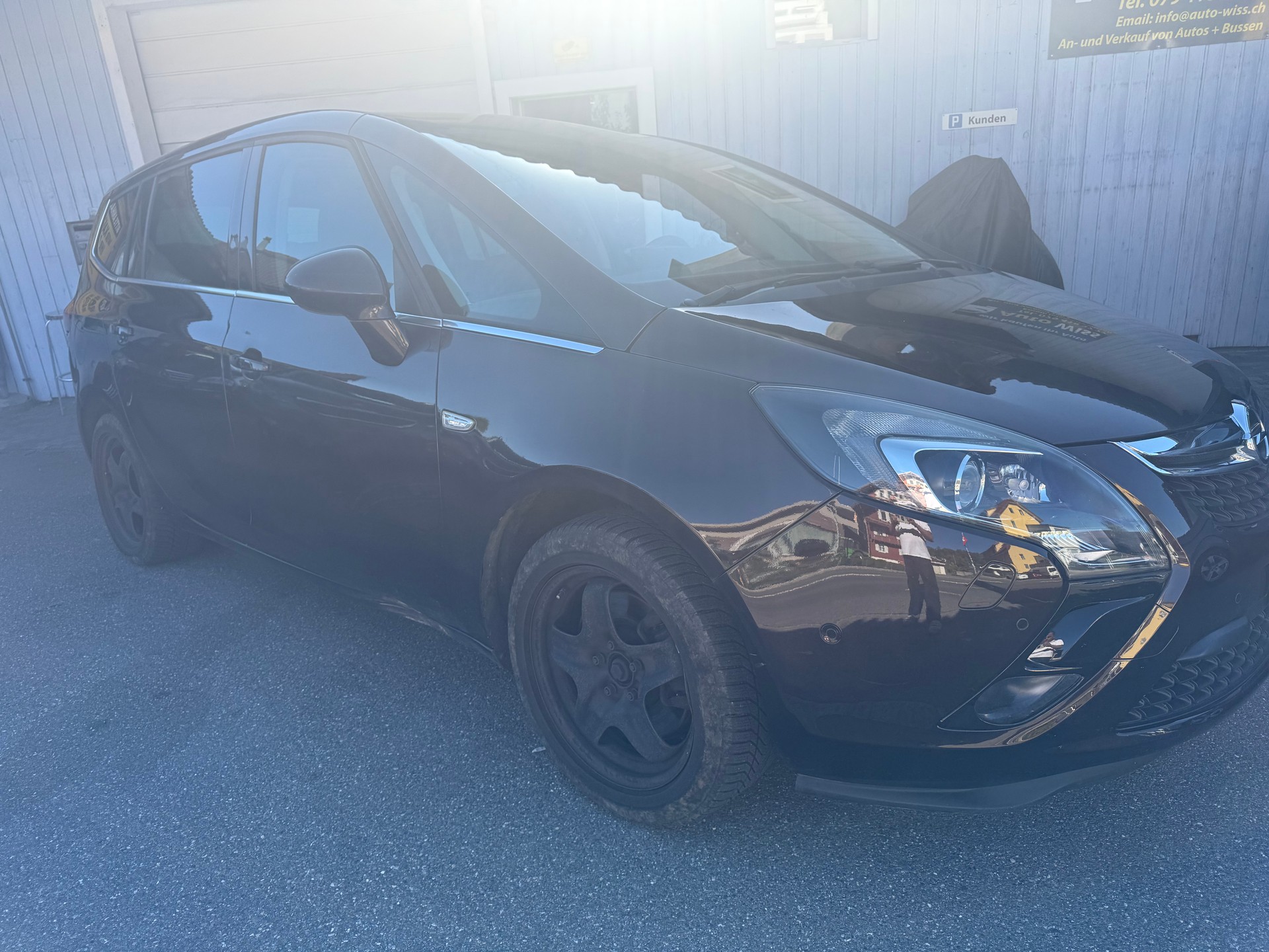 OPEL Zafira Tourer 1.6i 16V Turbo Active Ed. Aut.-image-2
