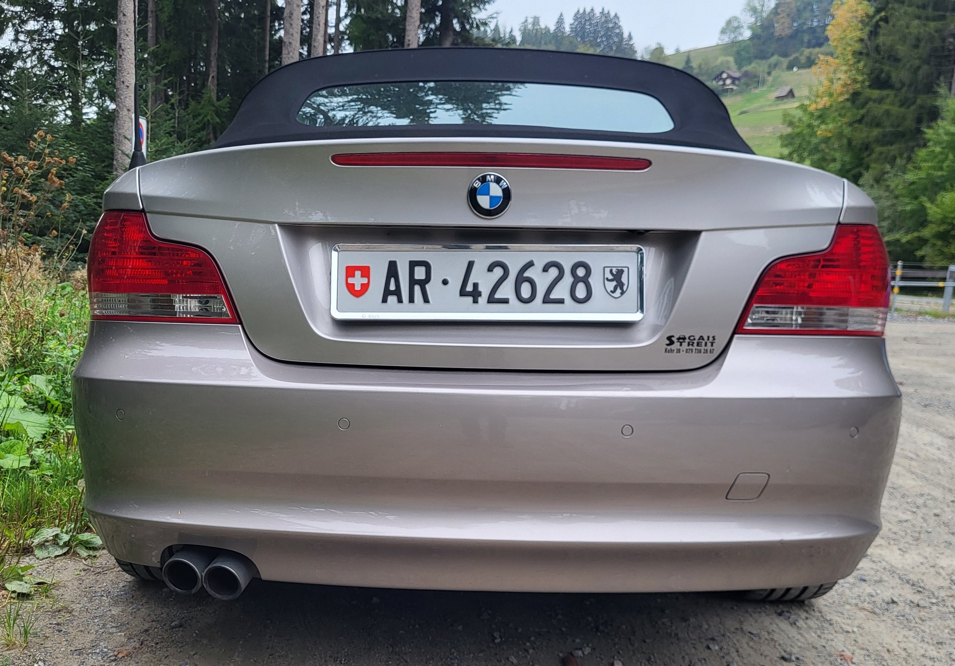 BMW E88-image-3