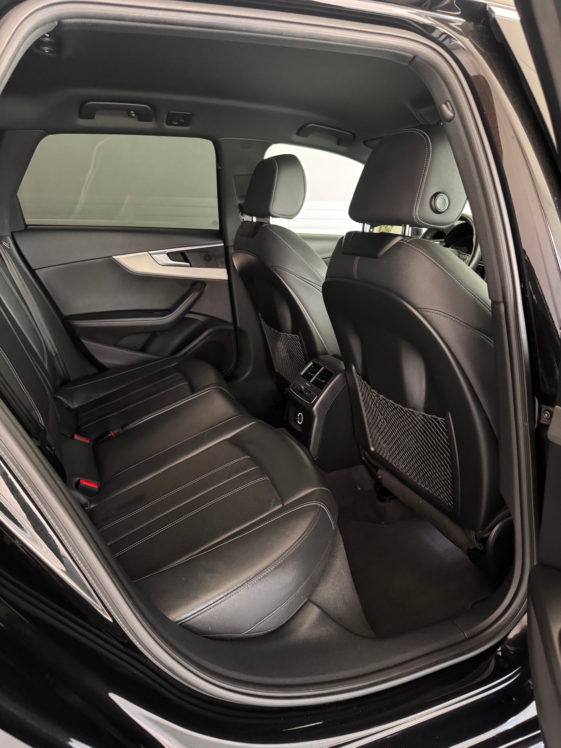 AUDI A4 Avant 40 TDI S line quattro S-tronic*CH-Fahrzeug*-image-11