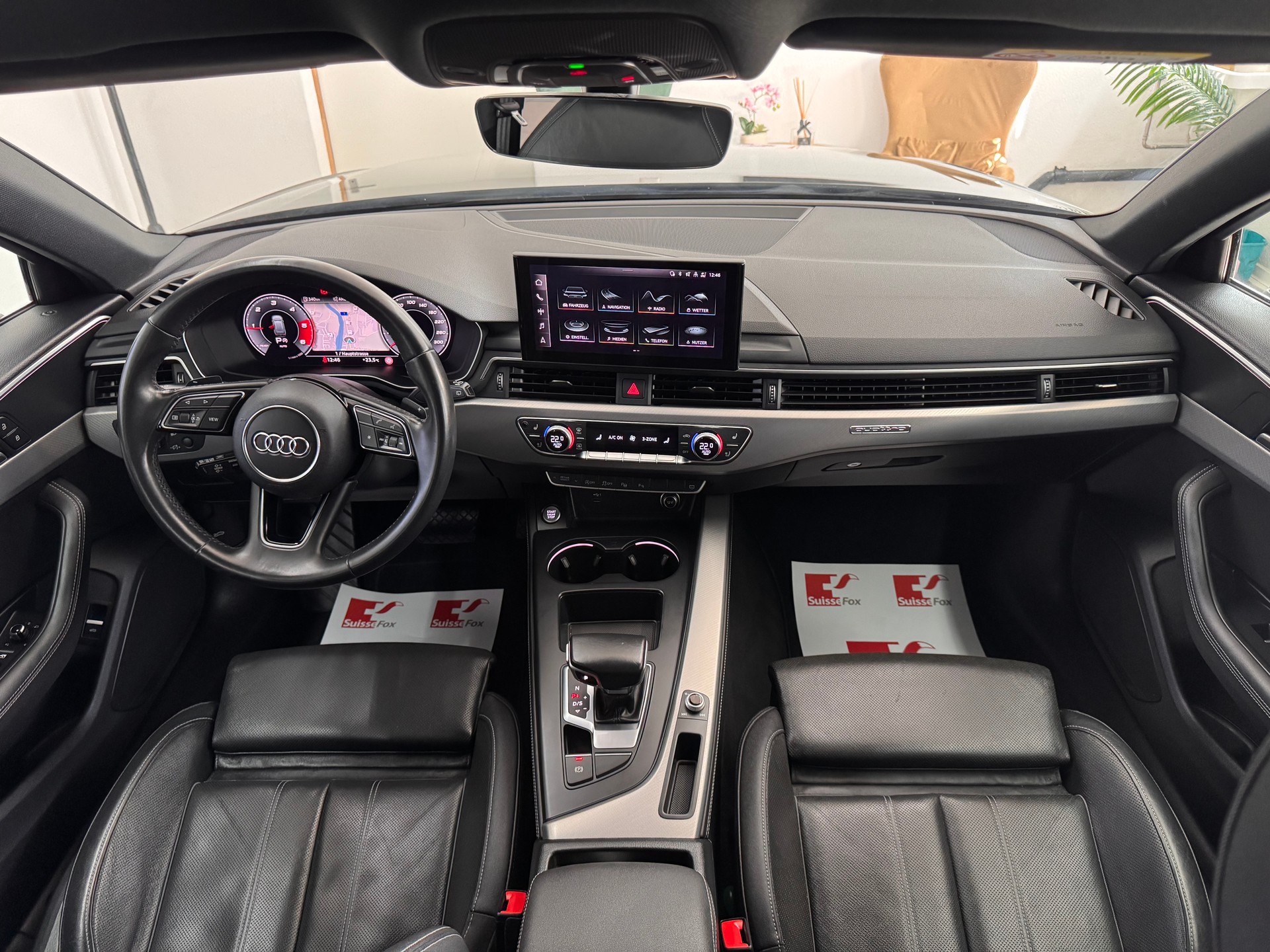 AUDI A4 Avant 40 TDI S line quattro S-tronic*CH-Fahrzeug*-image-6