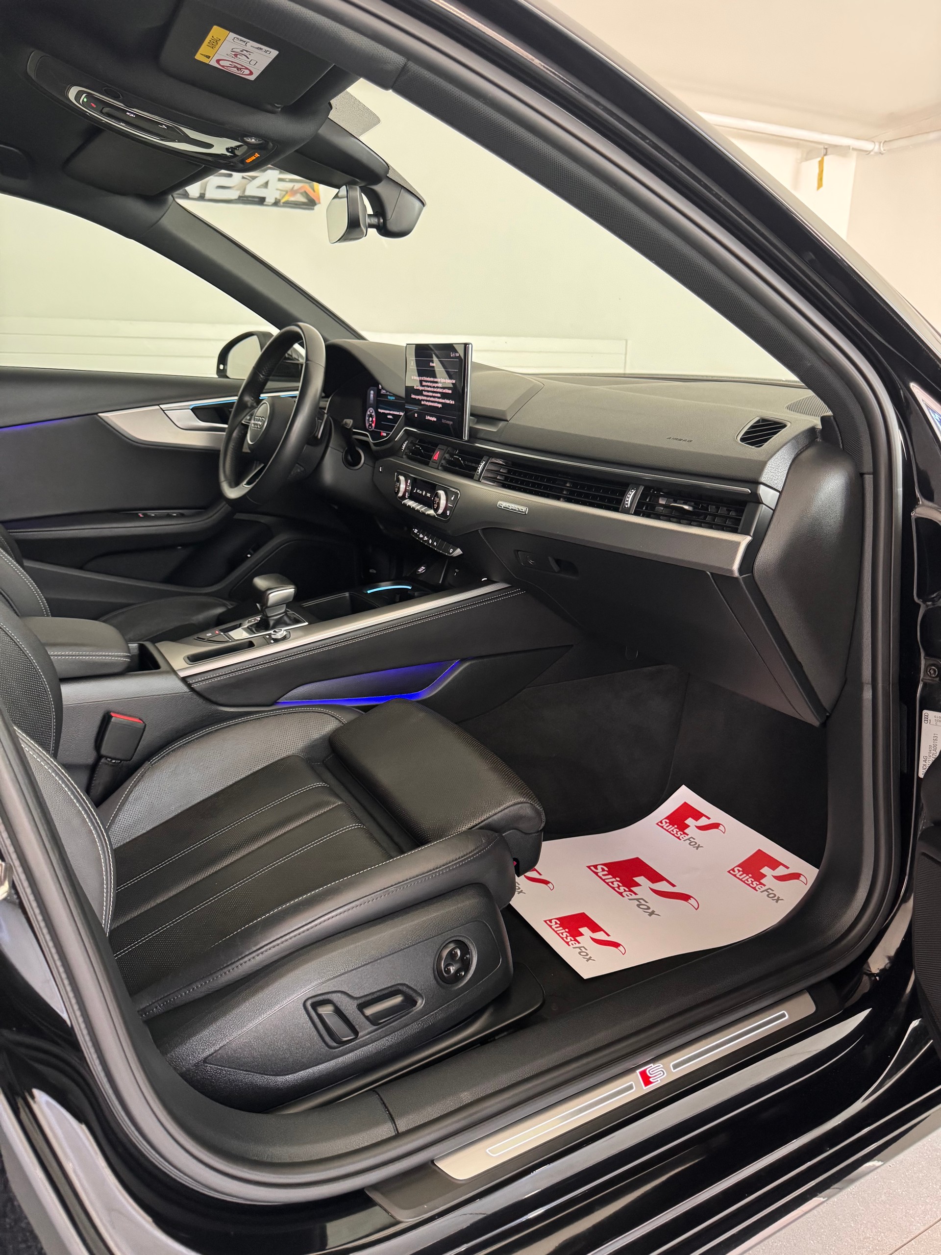 AUDI A4 Avant 40 TDI S line quattro S-tronic*CH-Fahrzeug*-image-9