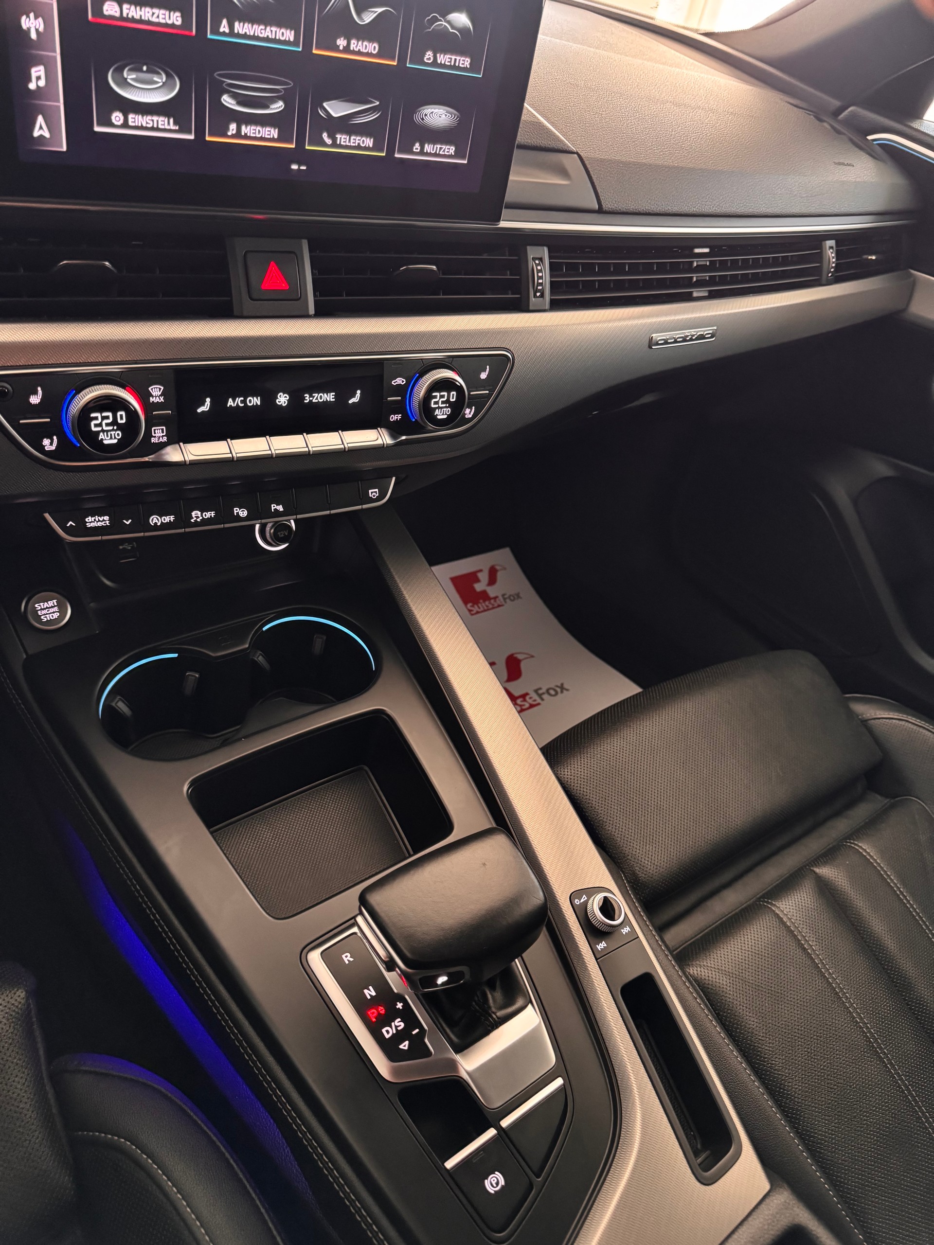 AUDI A4 Avant 40 TDI S line quattro S-tronic*CH-Fahrzeug*-image-14