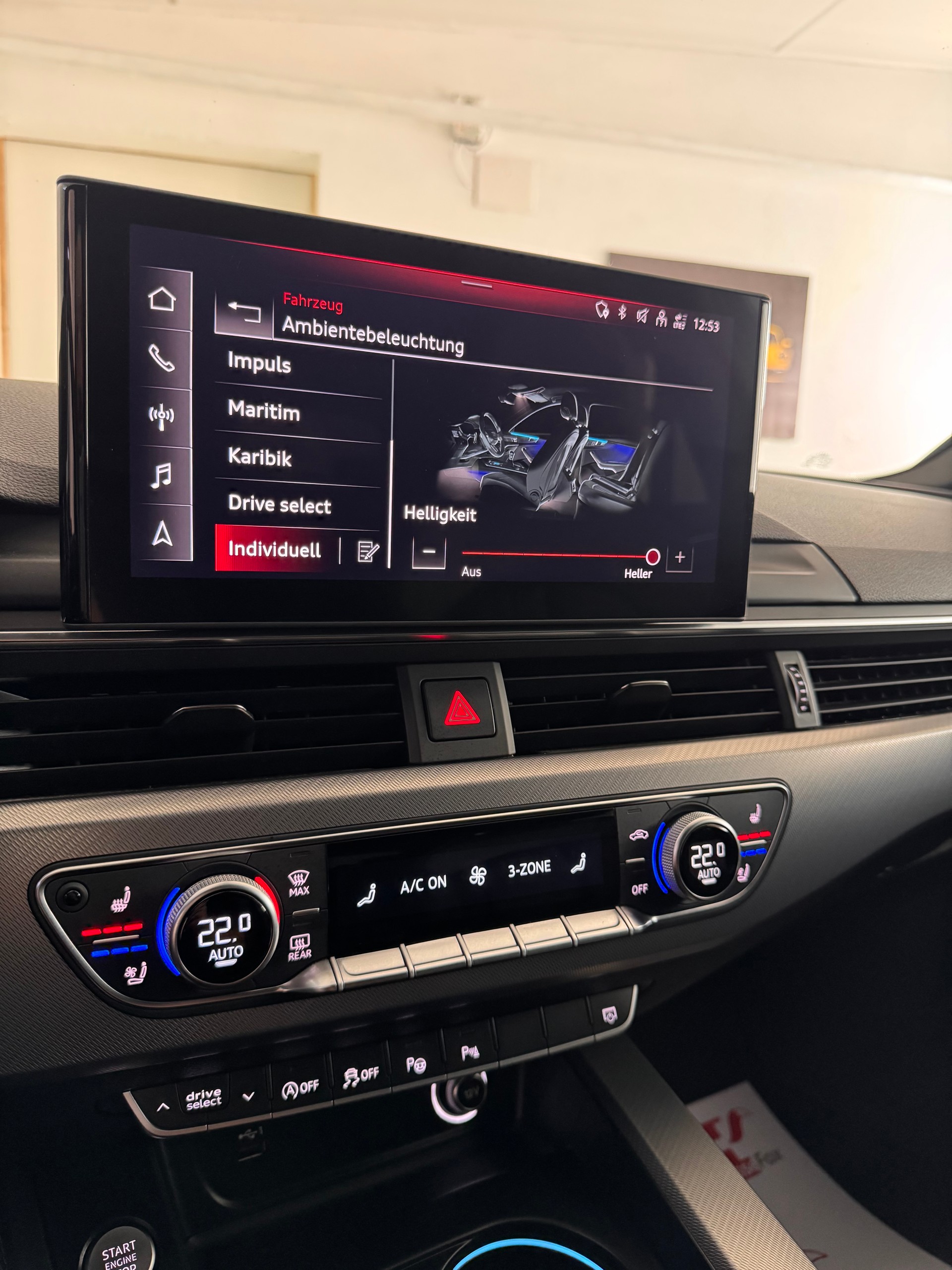 AUDI A4 Avant 40 TDI S line quattro S-tronic*CH-Fahrzeug*-image-16