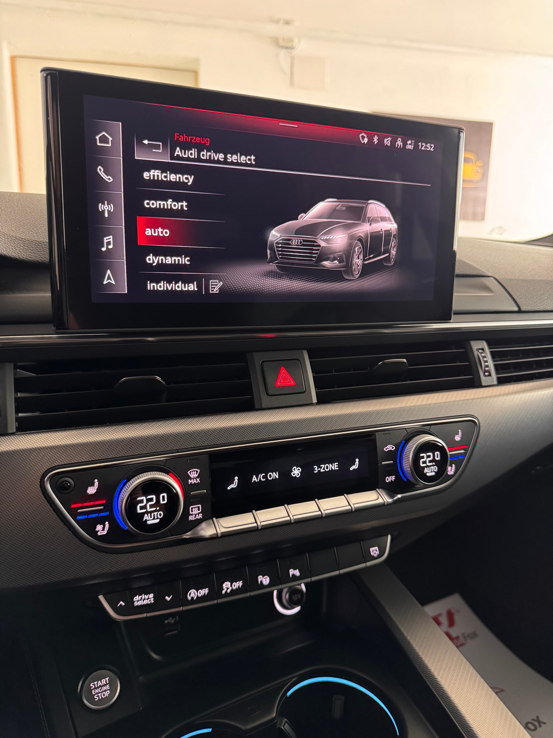 AUDI A4 Avant 40 TDI S line quattro S-tronic*CH-Fahrzeug*-image-17