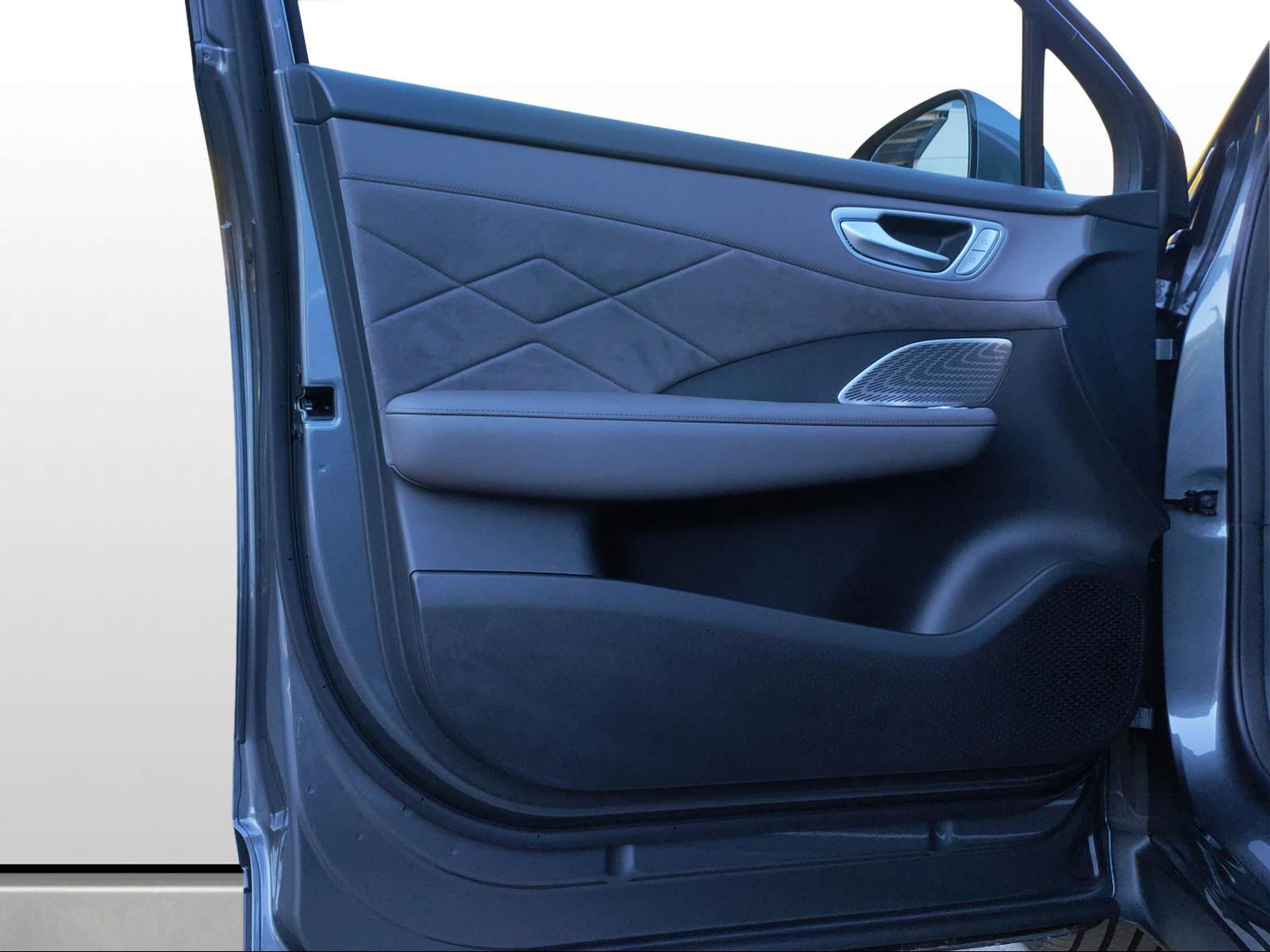 MG S6 EV 77 kWh Luxury 4WD-image-6
