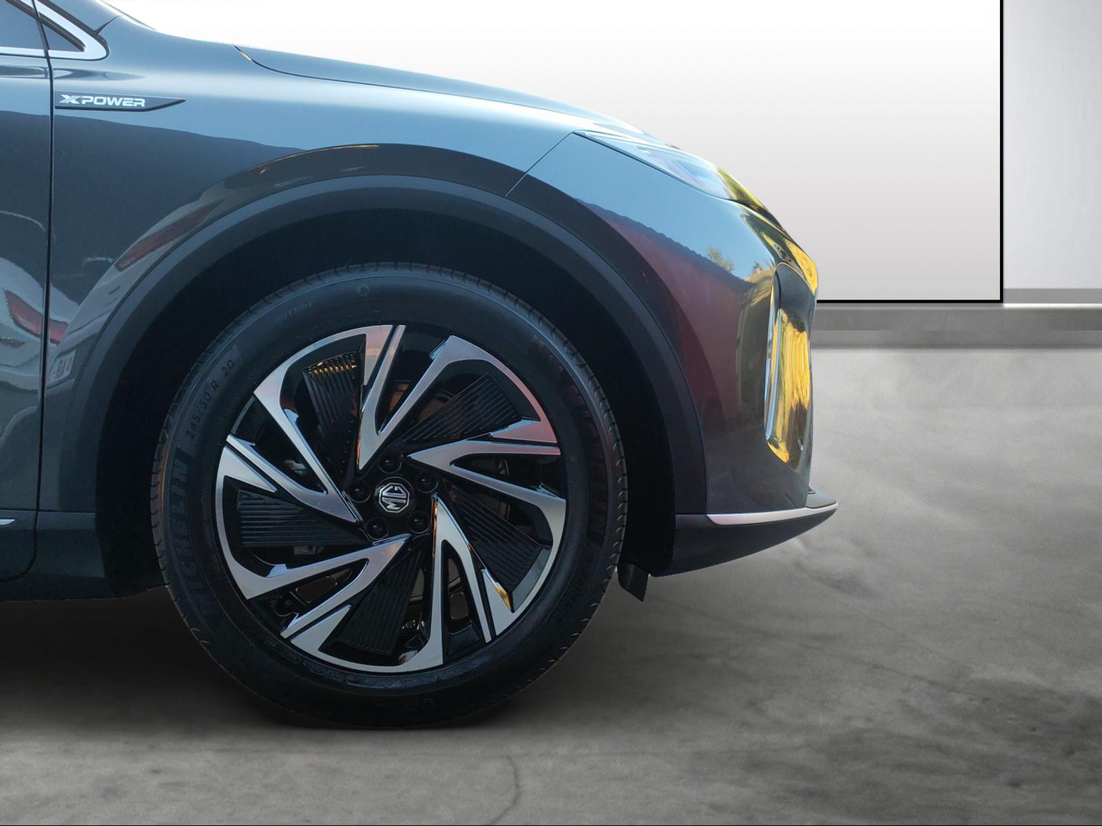 MG S6 EV 77 kWh Luxury 4WD-image-14