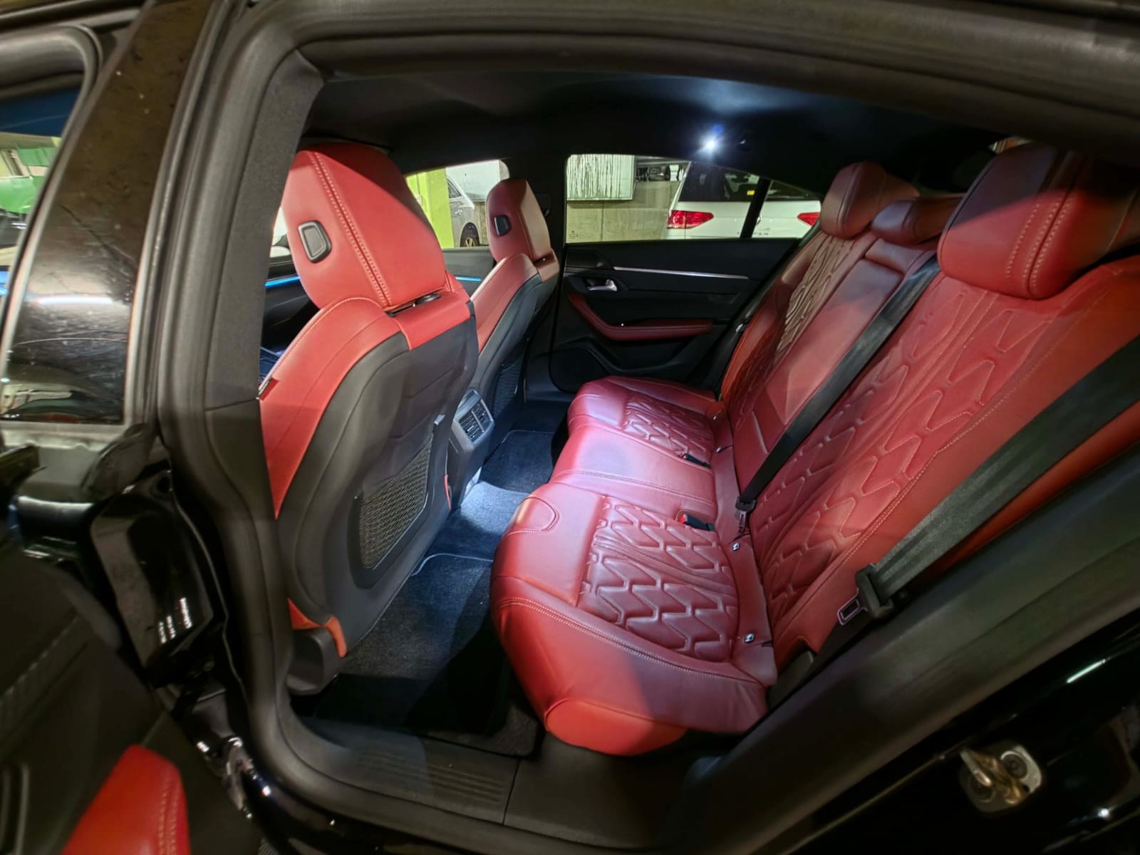 PEUGEOT 508 1.6 PureTech GT Line EAT8-image-11