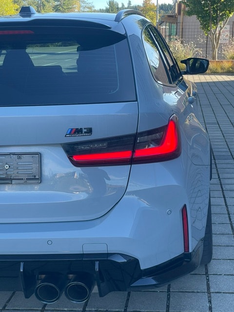 BMW M3 Touring xDrive Competition M-image-10
