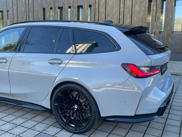 BMW M3 Touring xDrive Competition M-image-8
