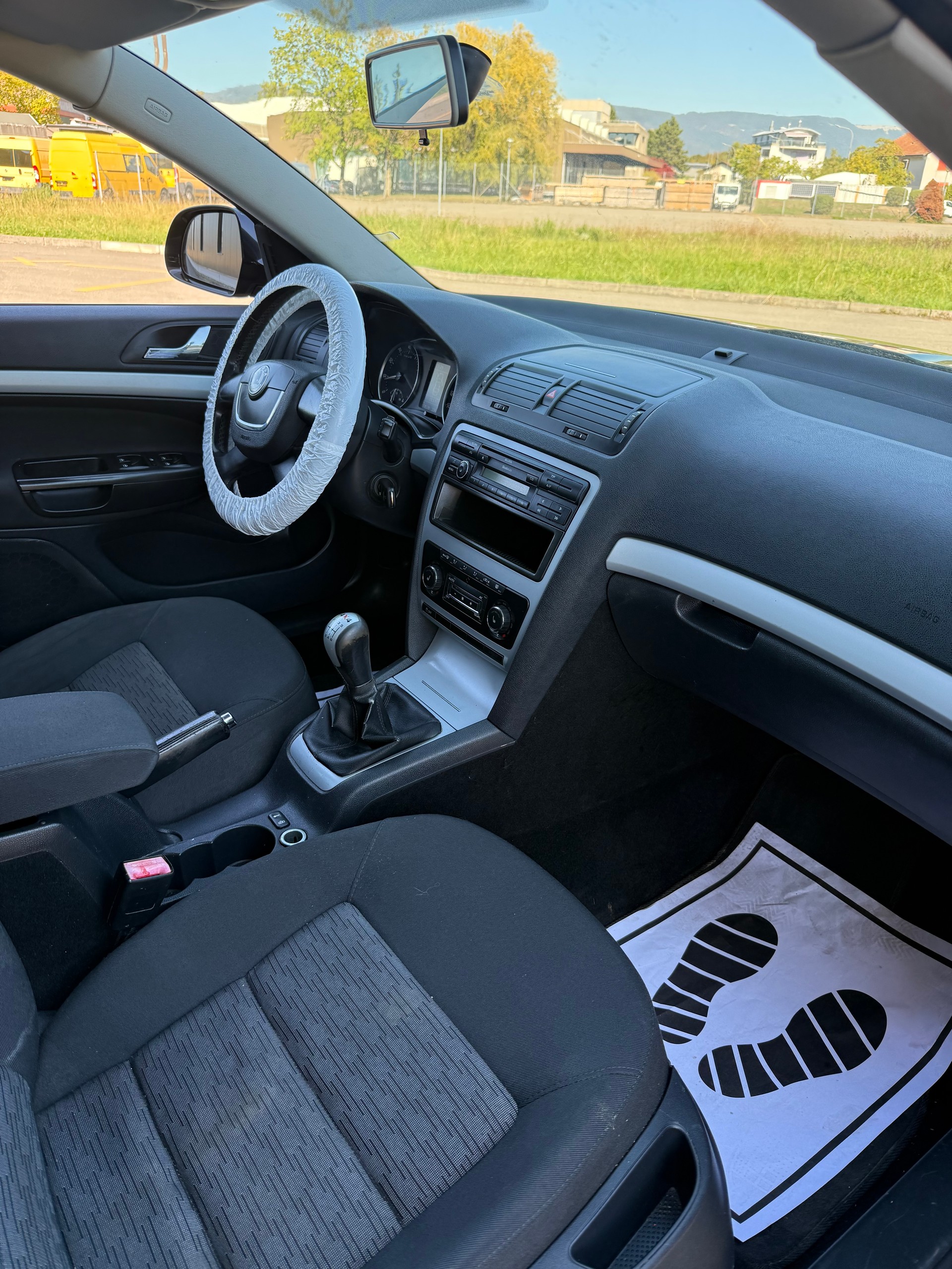 SKODA Octavia Combi 1.8 TSI Swiss Adventure 4x4-image-4