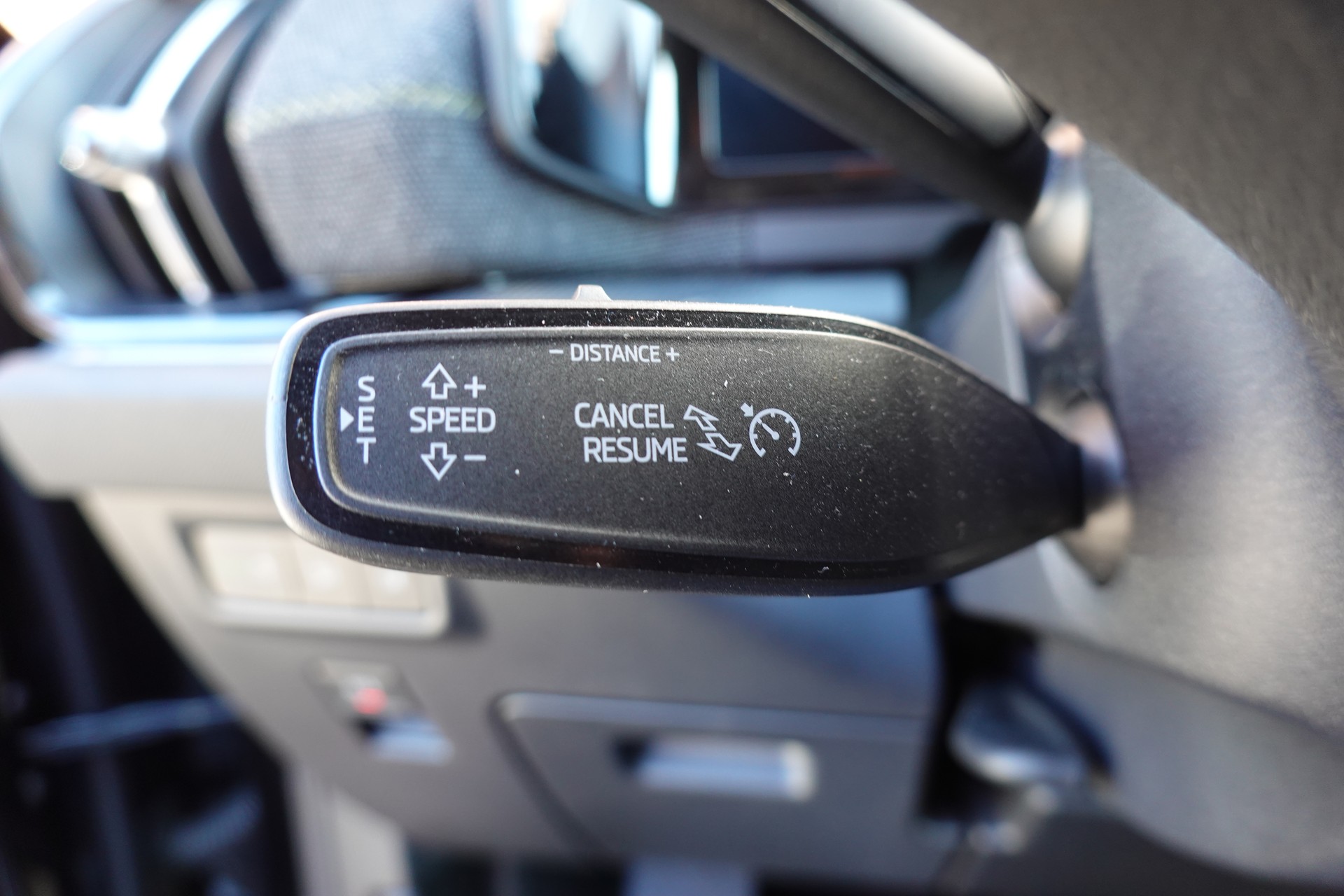 SKODA Kodiaq 1.5 TSI mHEV * 7 Places * Crochet remorque * Caméra * Tempomat Adaptatif * Clim Auto * Hayon Electrique *"-image-13