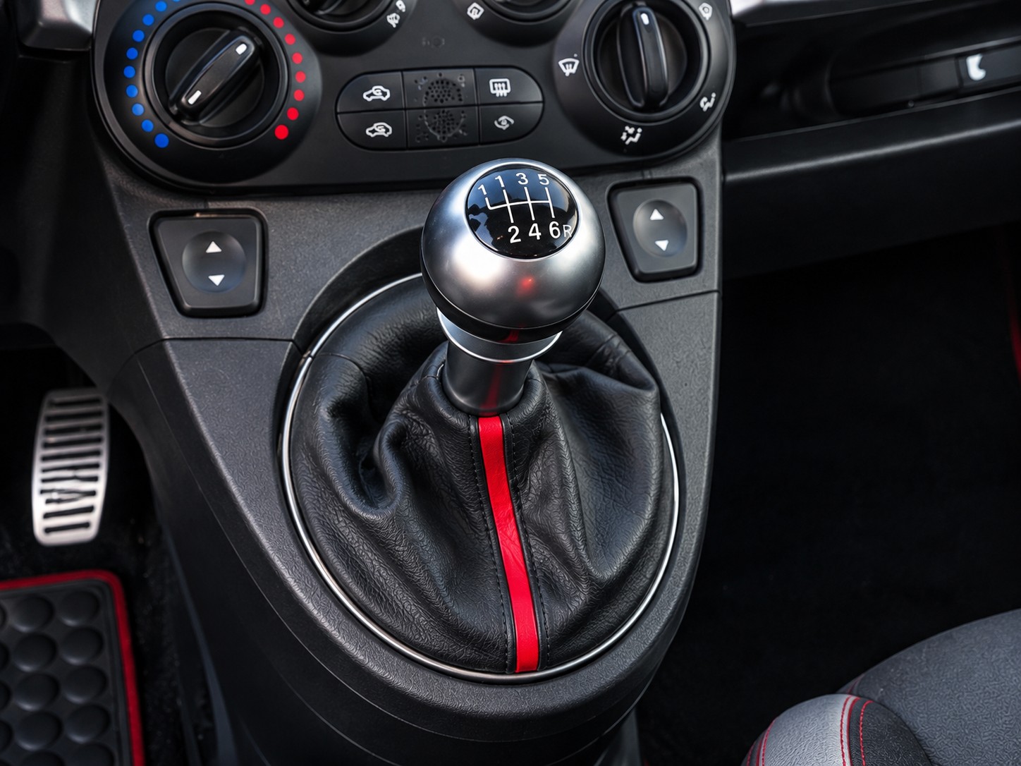 FIAT 500 1.4 16V S-image-12