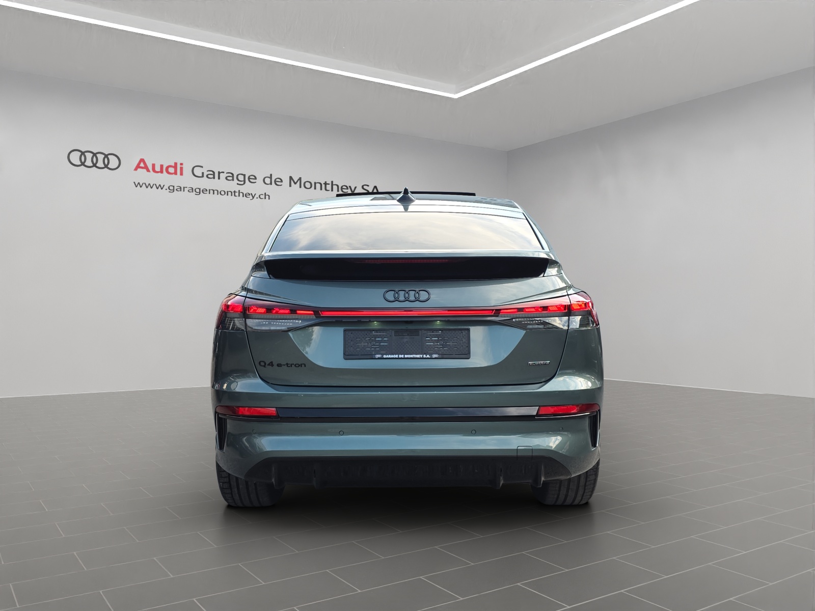 AUDI Q4 Sportback e-tron quattro performance Swiss Ski-image-4