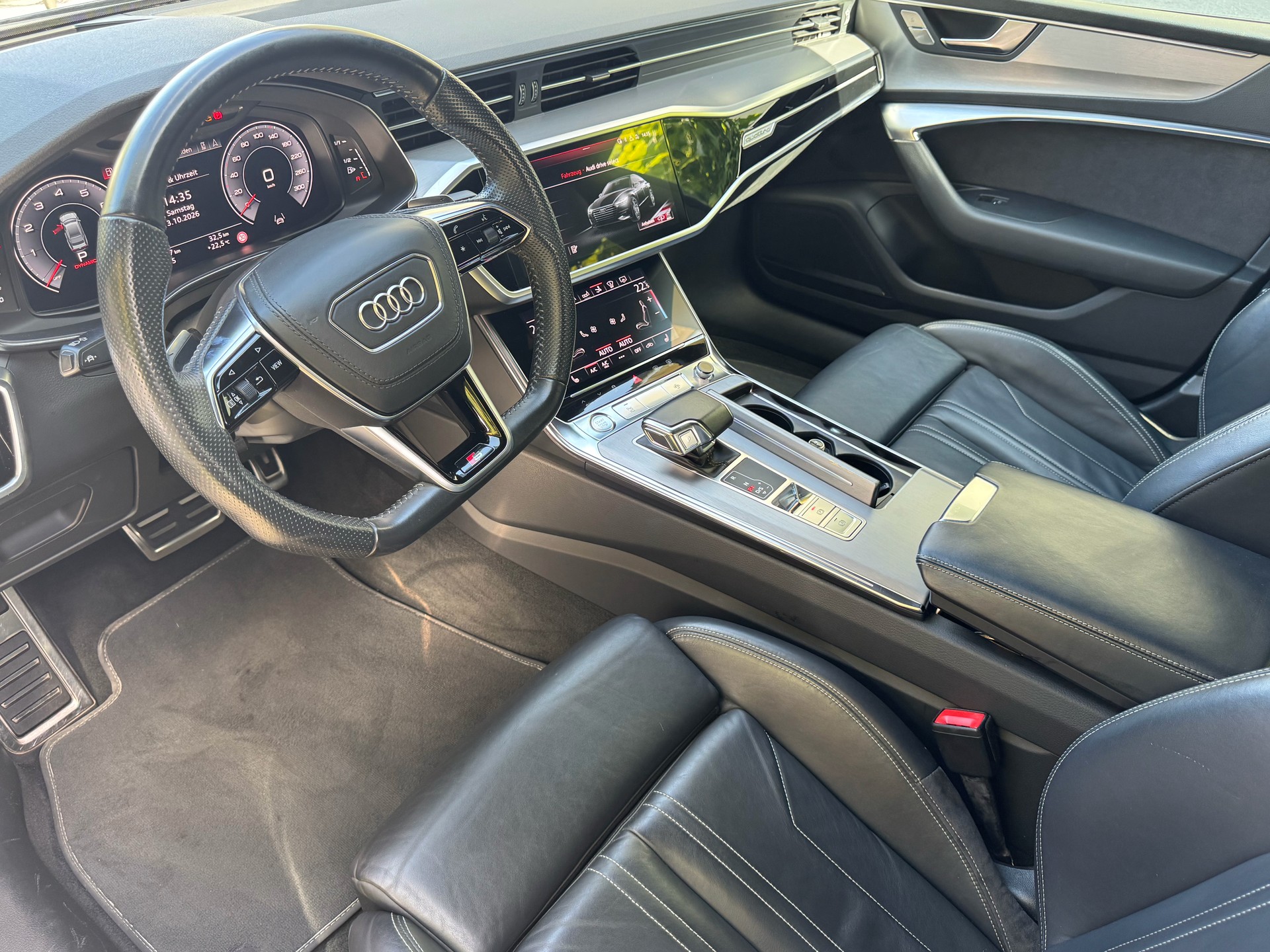 AUDI 3.0 55 TFSI quattro S-Tronic-image-3